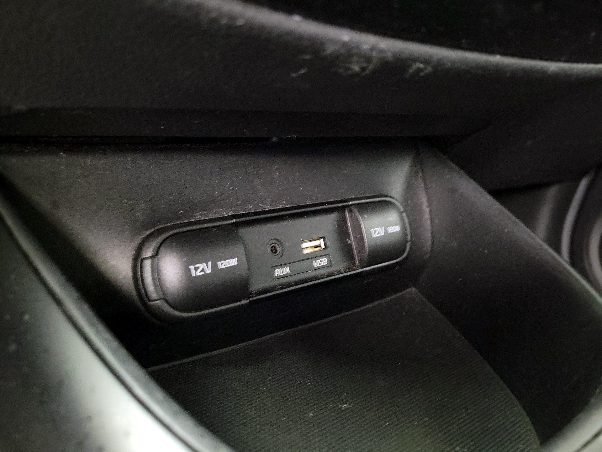 Thumbnail: 2018 Kia Soul - 16