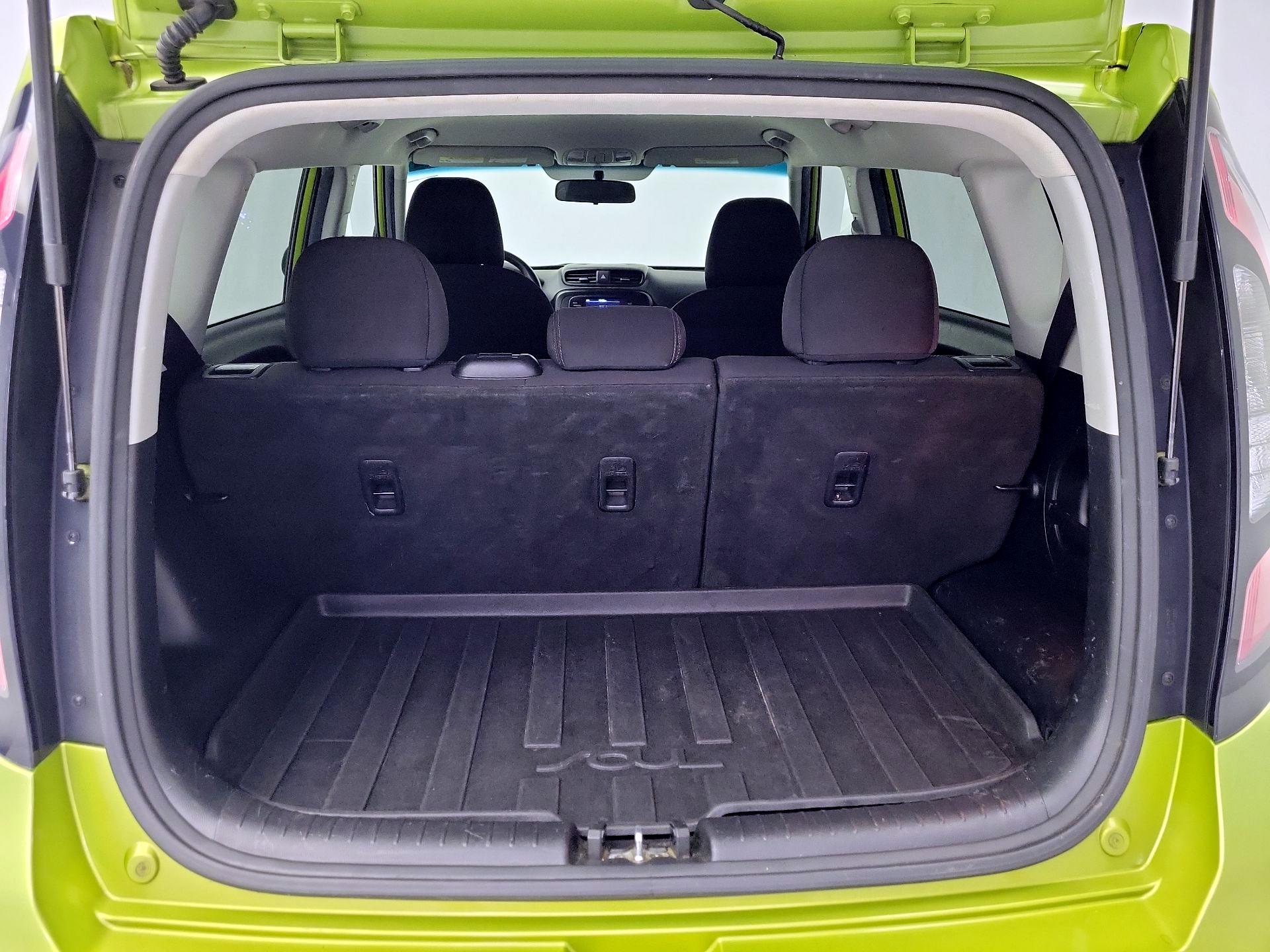 Thumbnail: 2018 Kia Soul - 18
