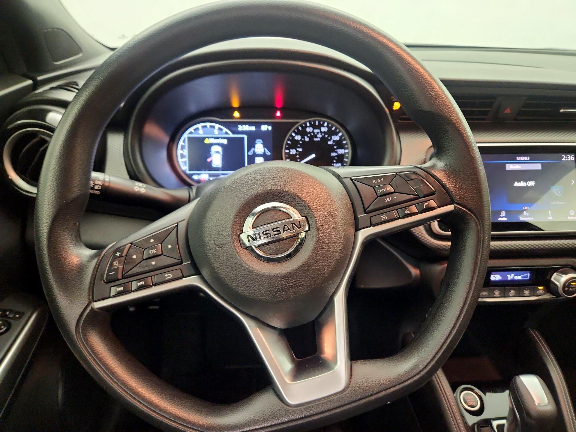 Thumbnail: 2019 Nissan Kicks - 10