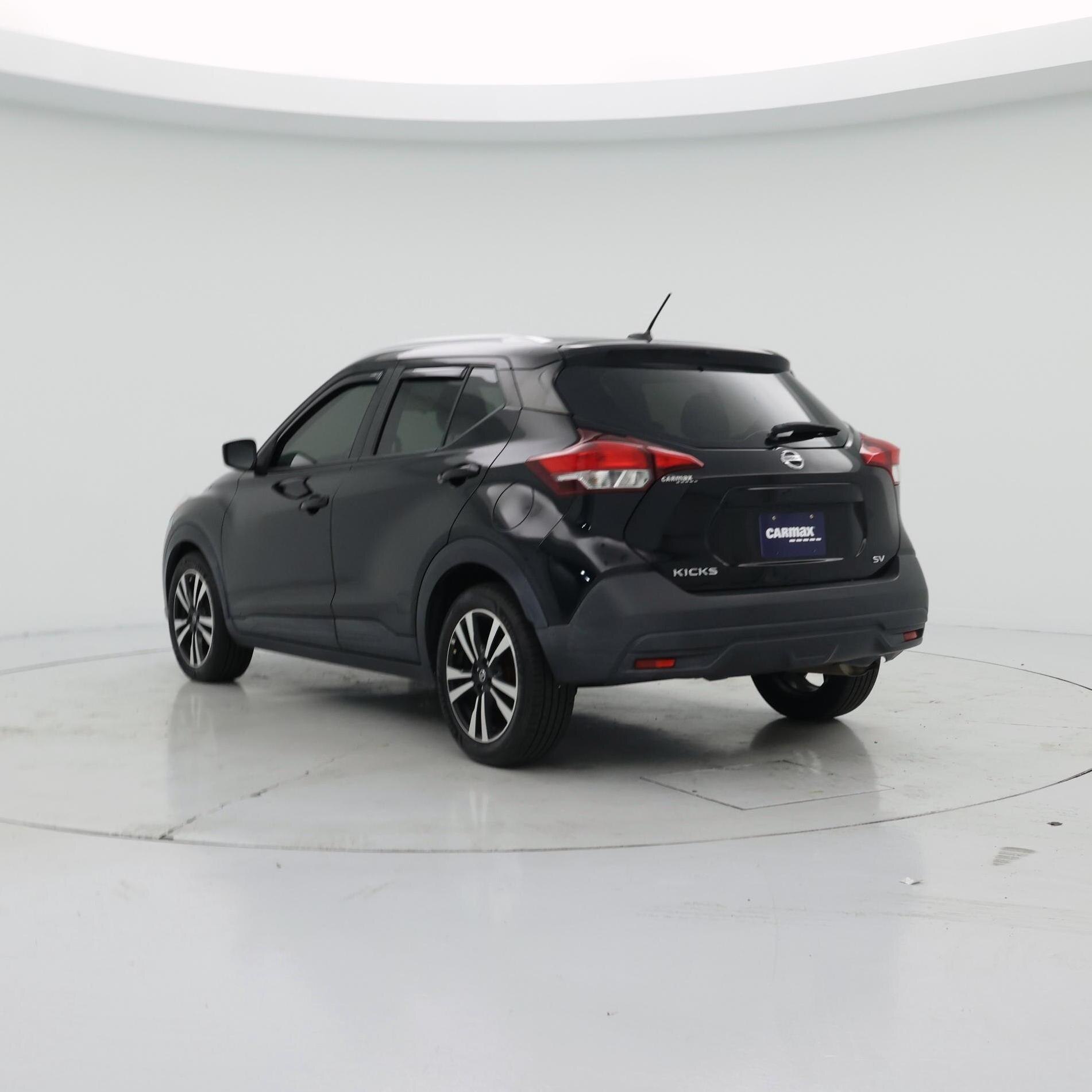 Thumbnail: 2019 Nissan Kicks - 2