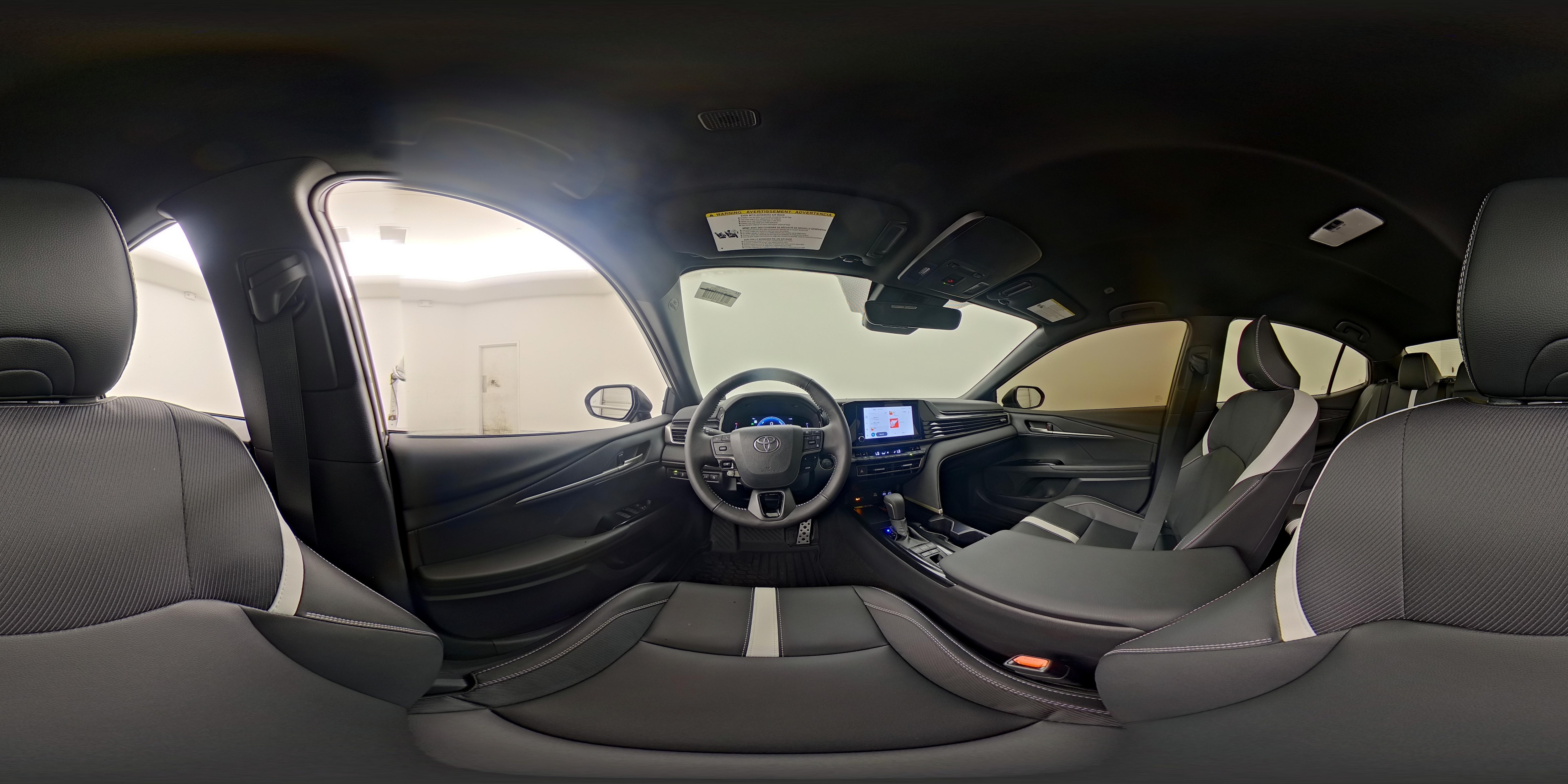 2026 Toyota Camry SE - Photo 27