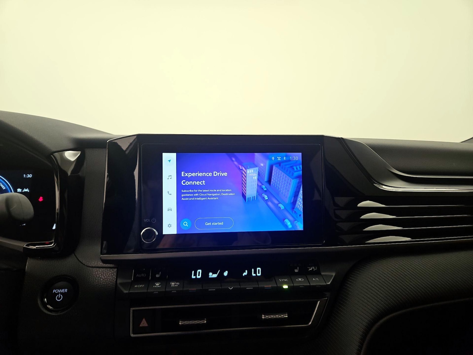 2026 Toyota Camry SE - Photo 15