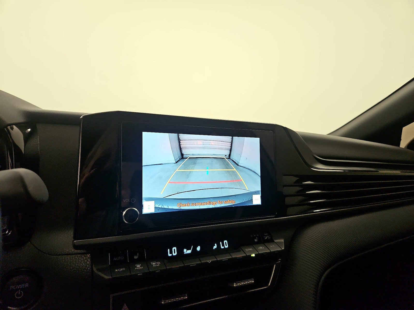 2026 Toyota Camry SE - Photo 16