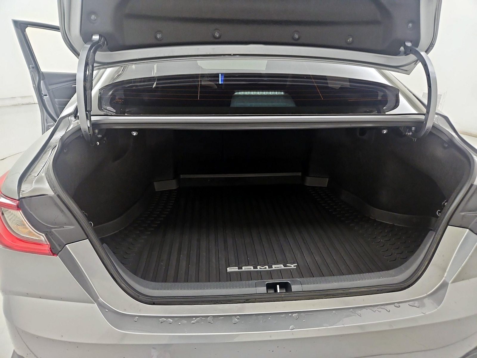 2026 Toyota Camry SE - Photo 22