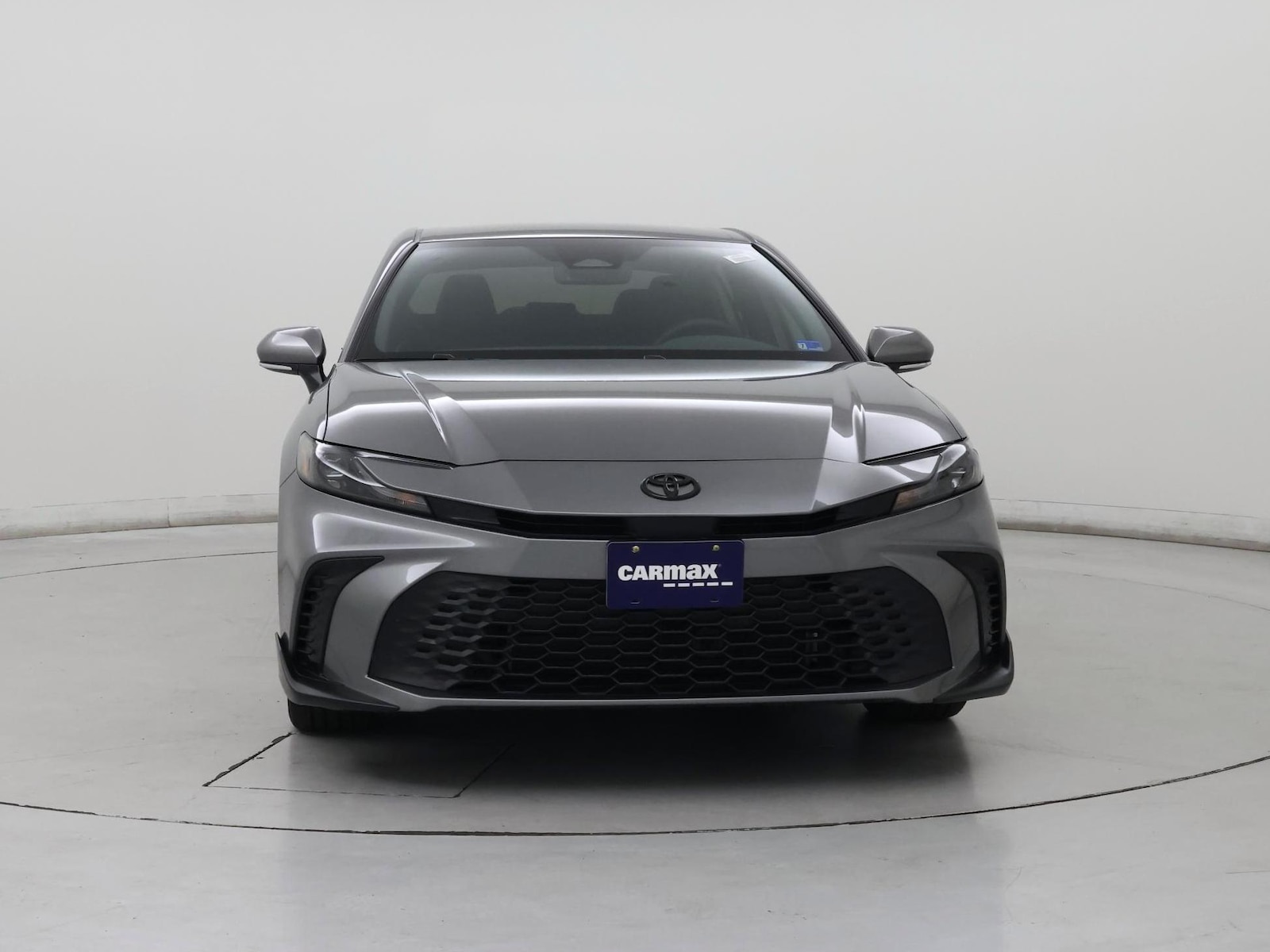 2026 Toyota Camry SE - Photo 6