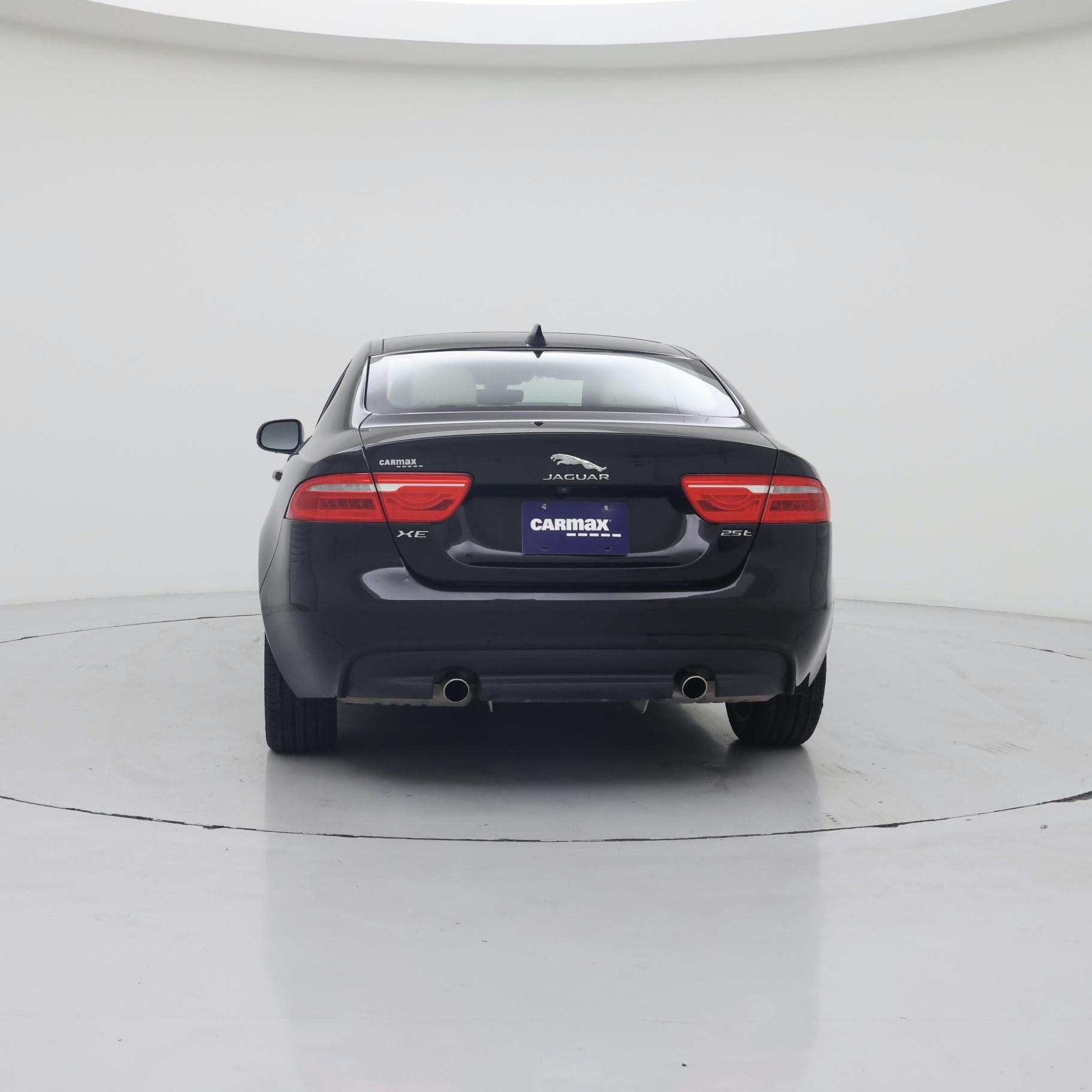 Thumbnail: 2019 Jaguar XE - 6