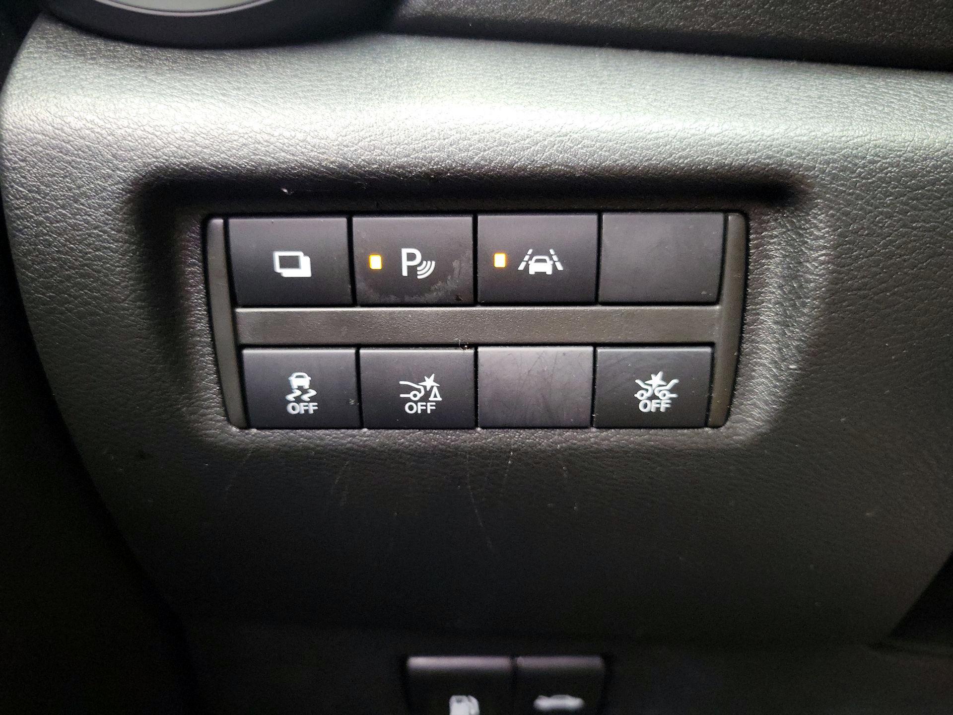 Thumbnail: 2020 Nissan Versa - 13
