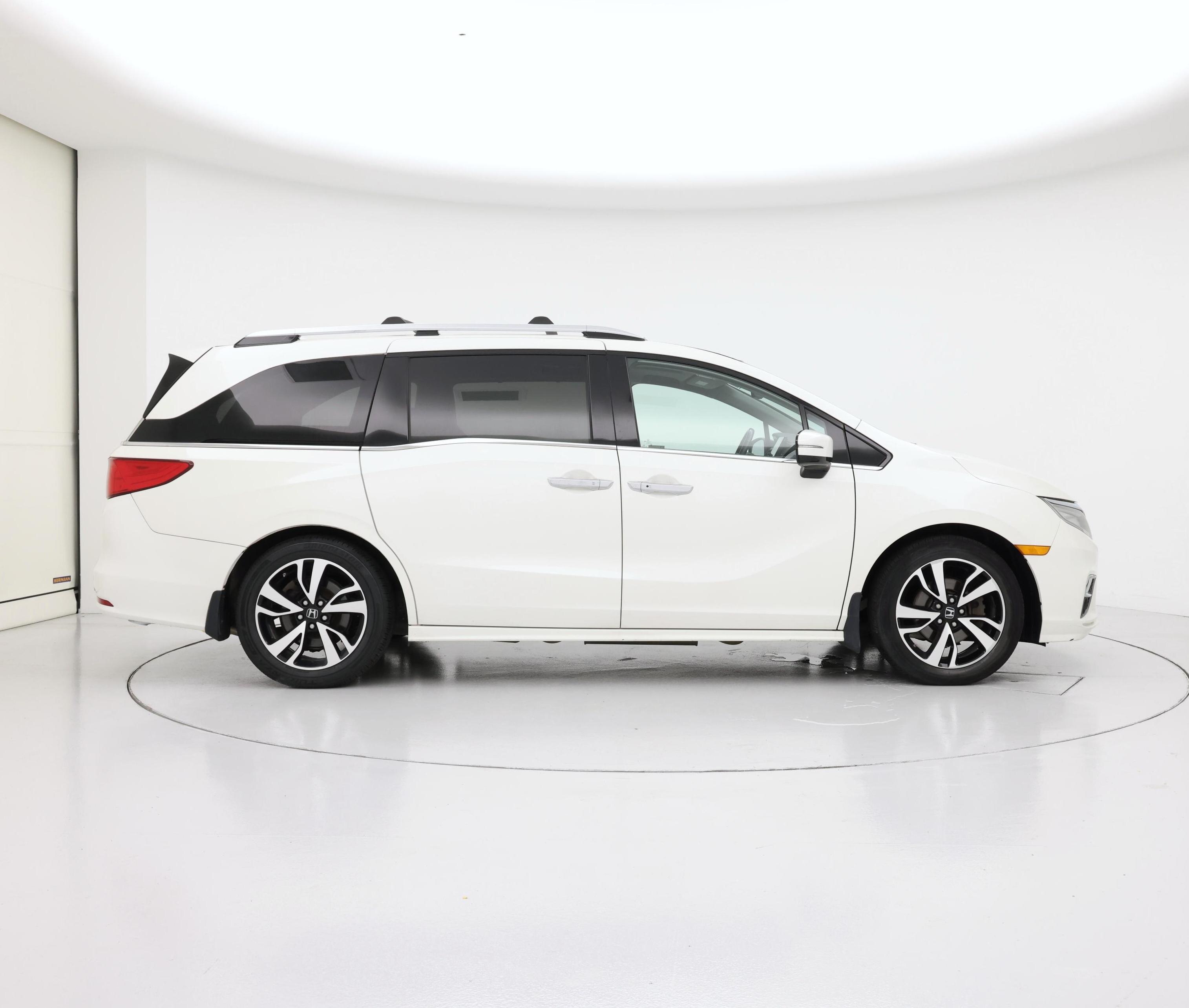 Thumbnail: 2019 Honda Odyssey - 7