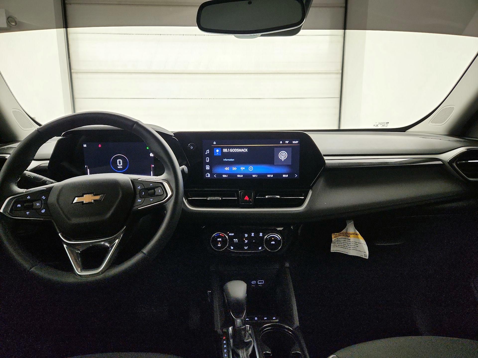 Thumbnail: 2025 Chevrolet TrailBlazer - 9