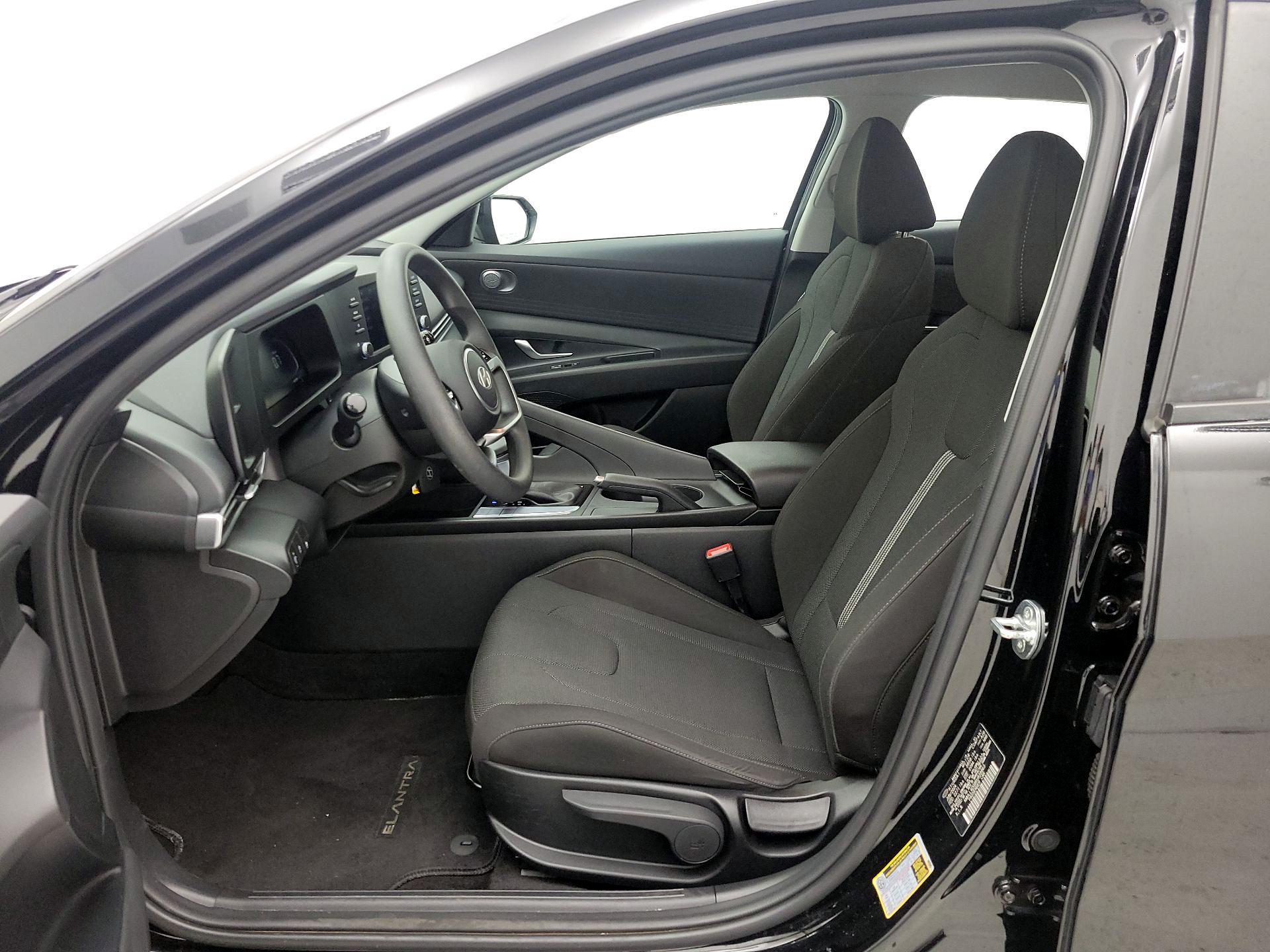 Thumbnail: 2024 Hyundai Elantra - 11