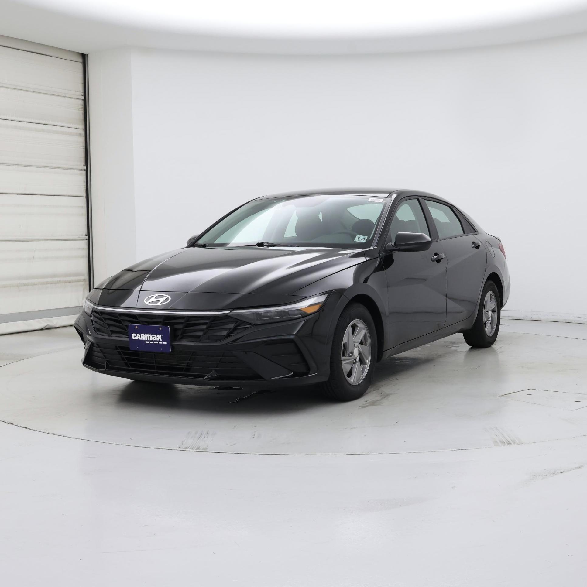 Thumbnail: 2024 Hyundai Elantra - 4