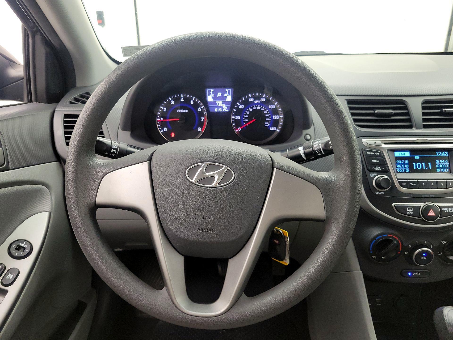 Thumbnail: 2017 Hyundai Accent - 10