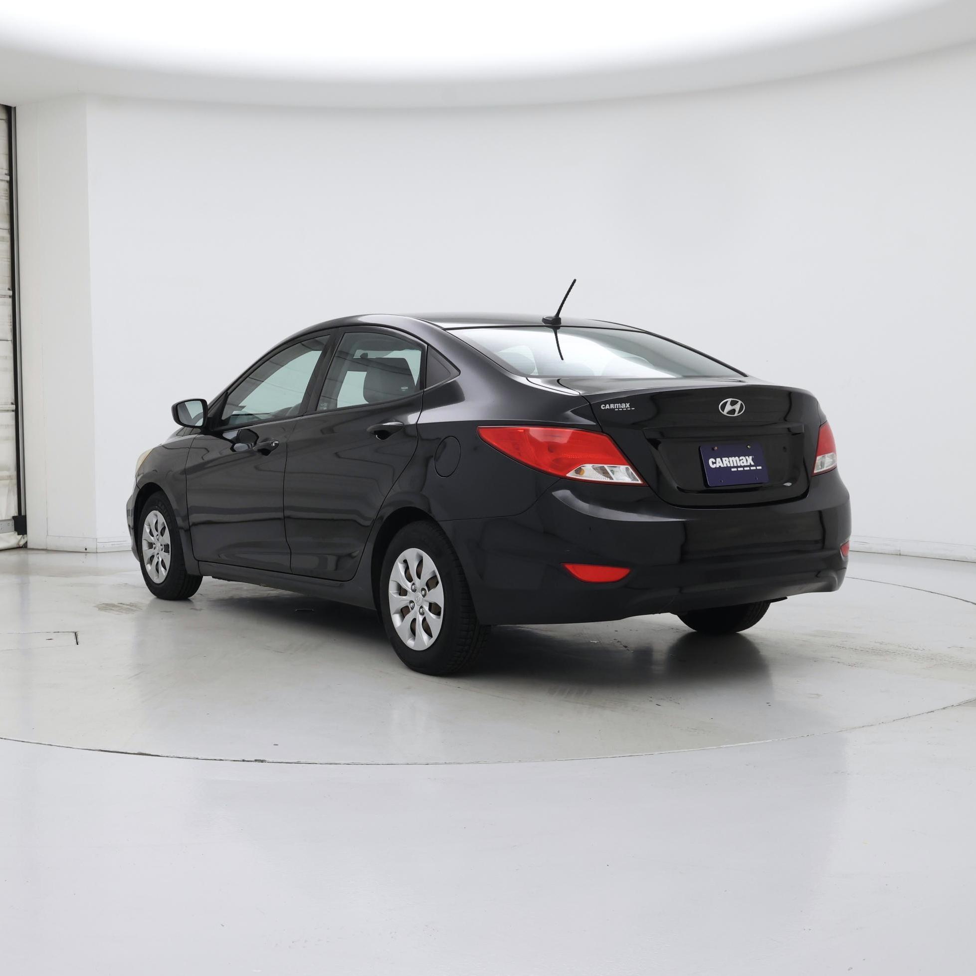 Thumbnail: 2017 Hyundai Accent - 2