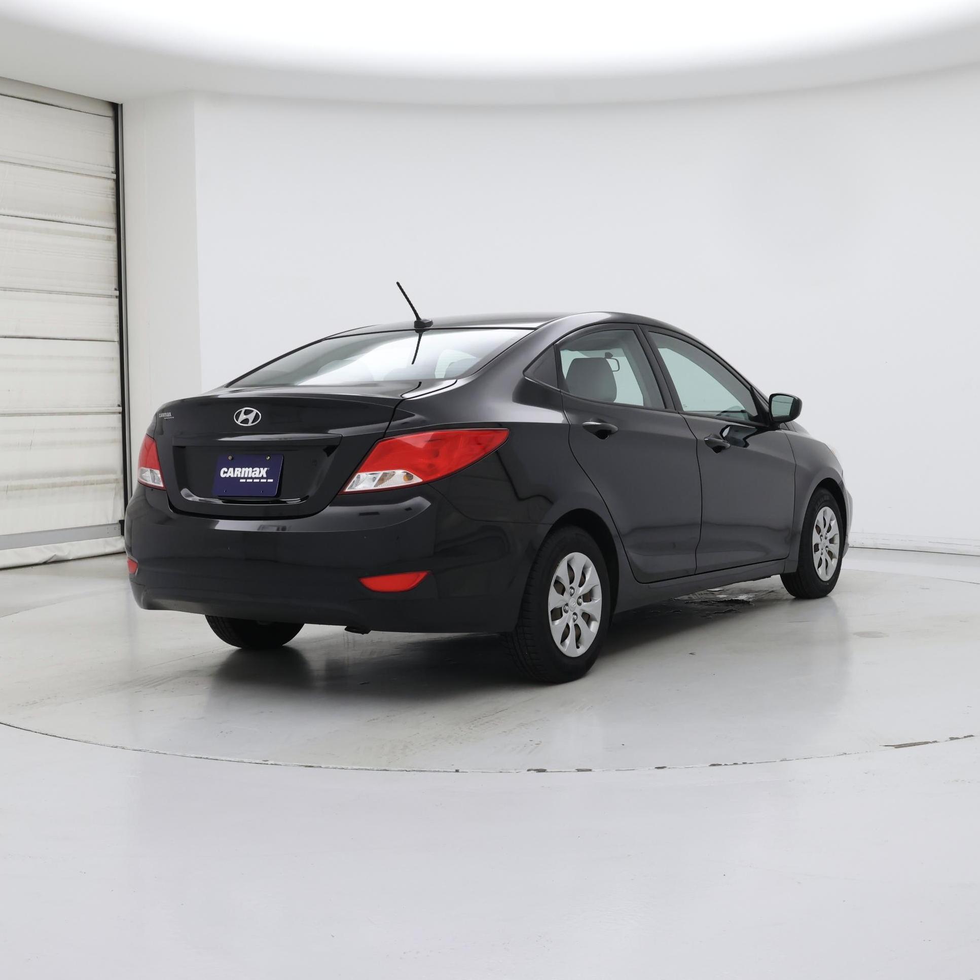 Thumbnail: 2017 Hyundai Accent - 8