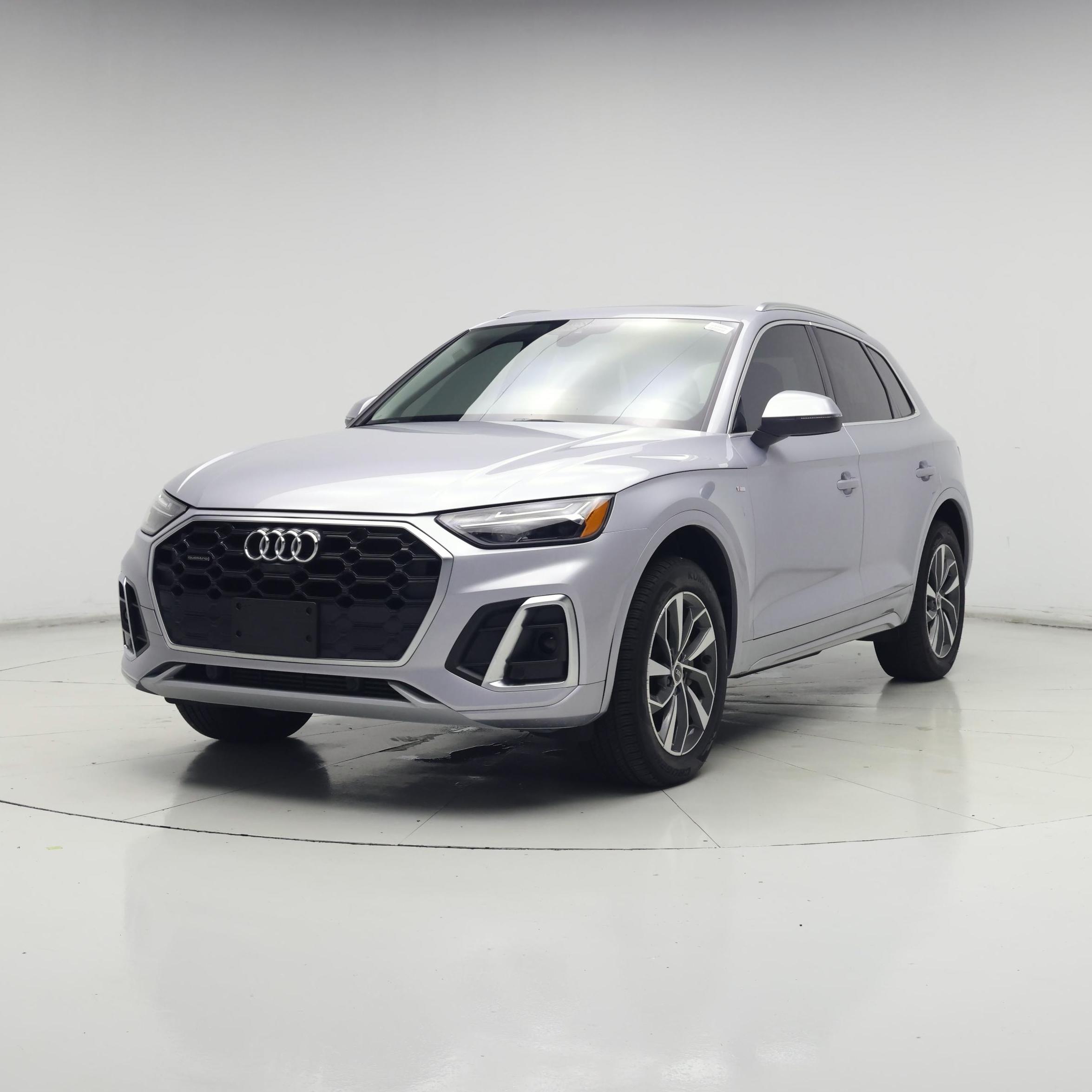 Thumbnail: 2022 Audi Q5 - 4