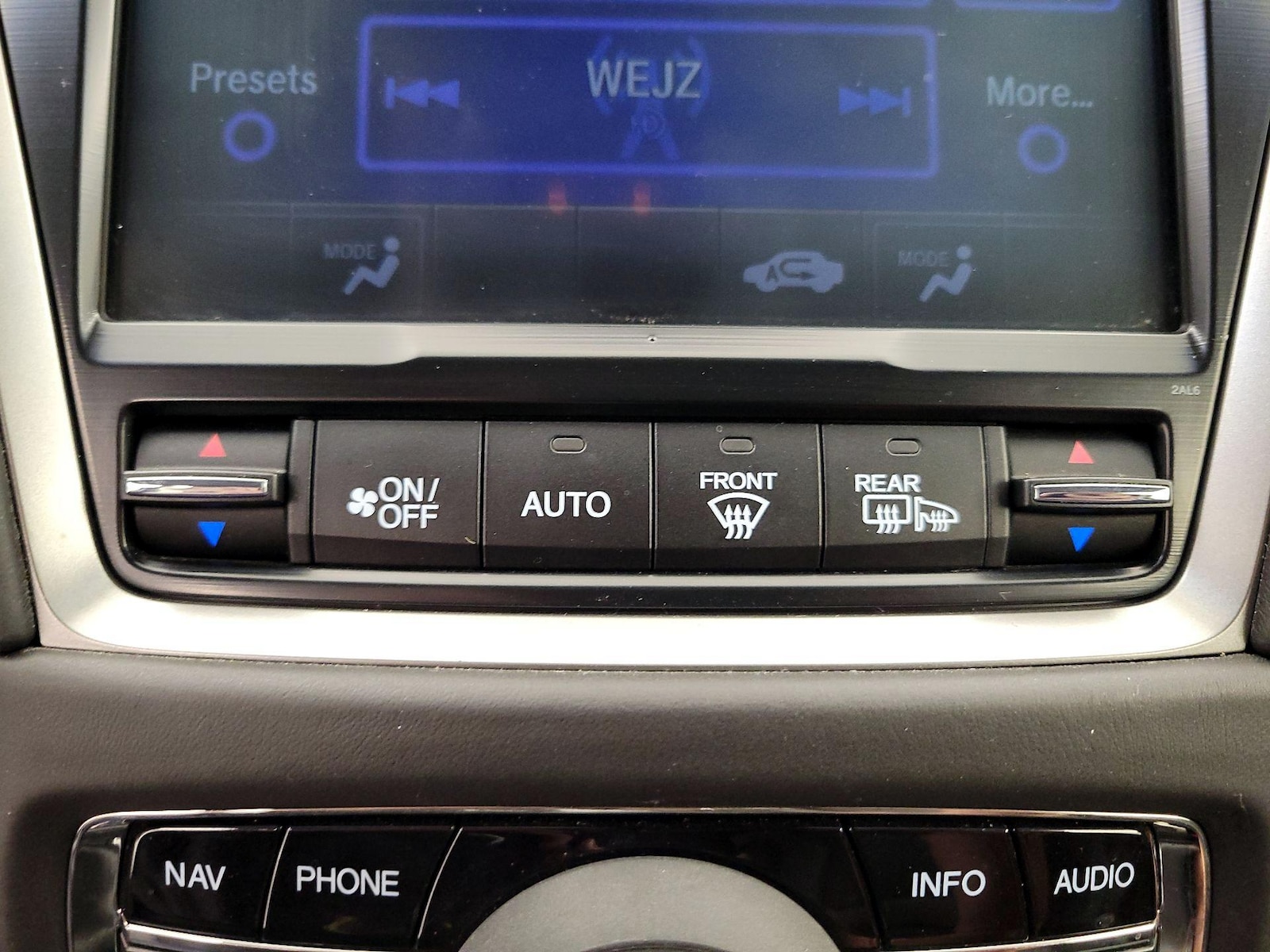 2014 Acura RLX Base - Photo 18