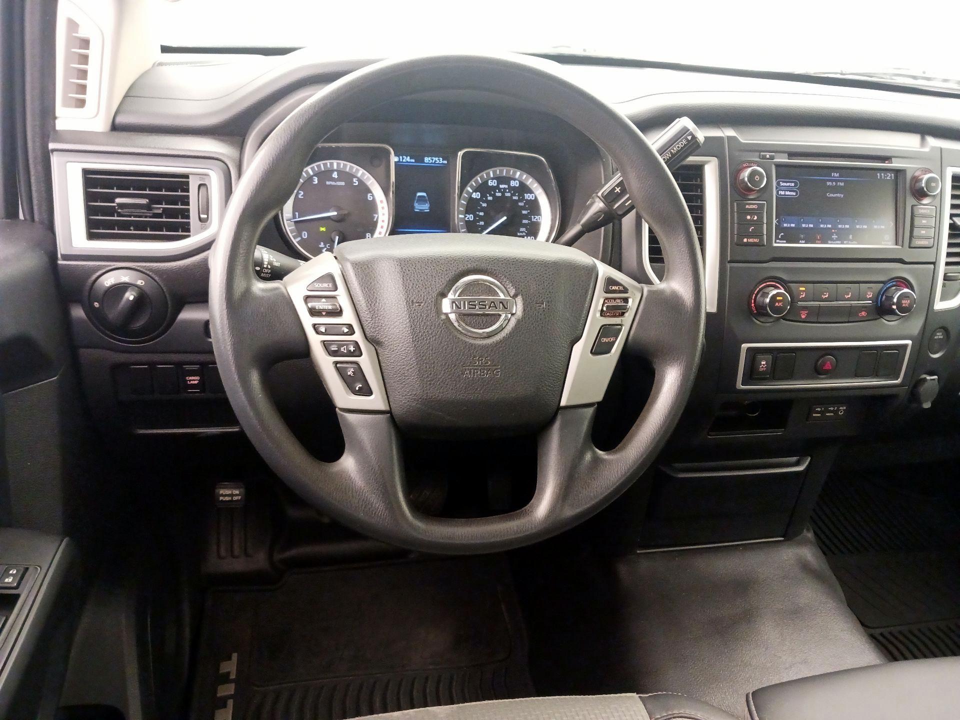 Thumbnail: 2019 Nissan Titan - 10