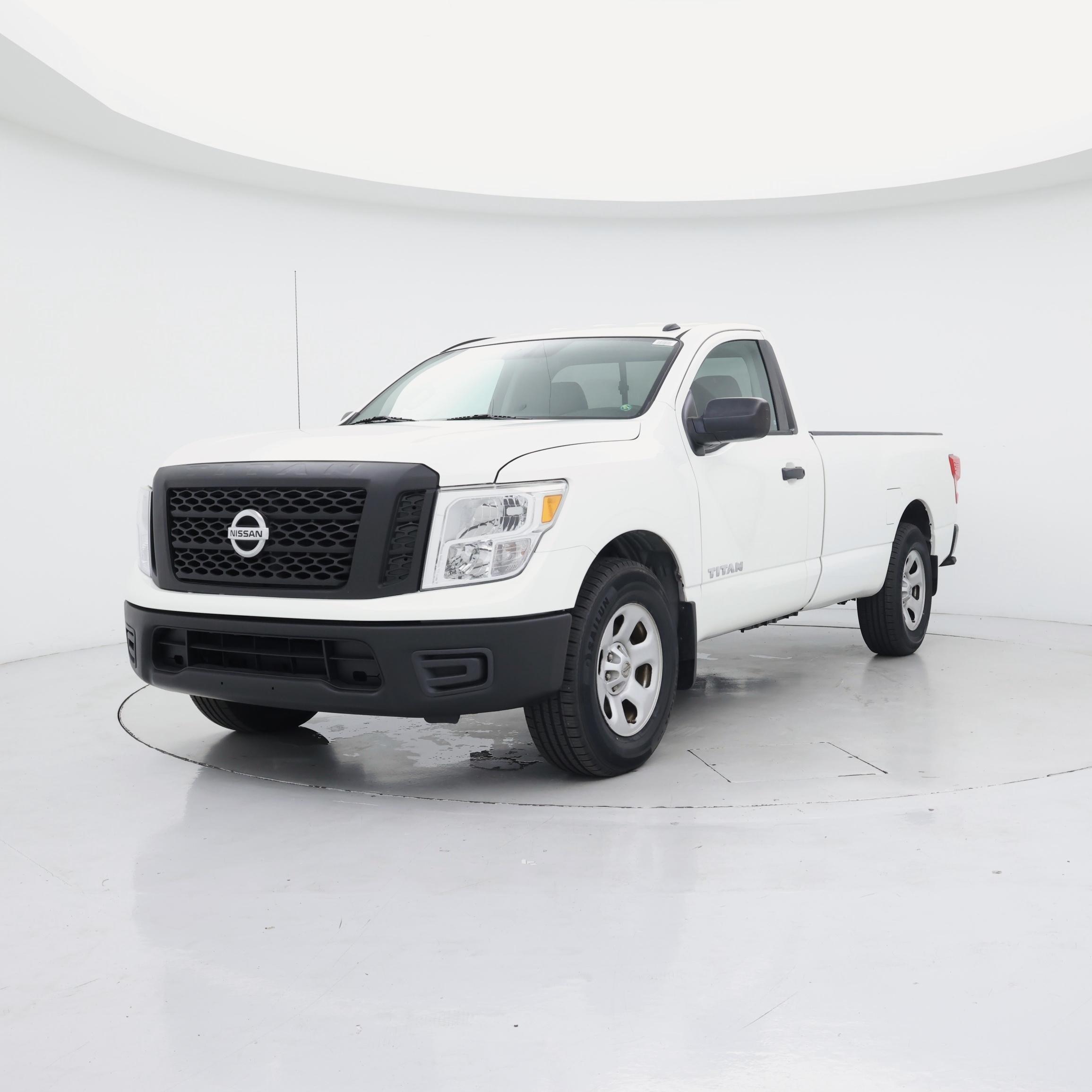 Thumbnail: 2019 Nissan Titan - 4