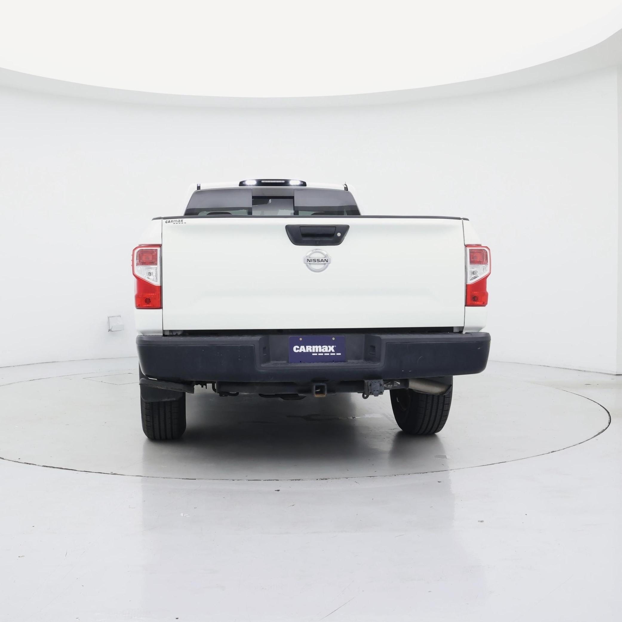 Thumbnail: 2019 Nissan Titan - 6