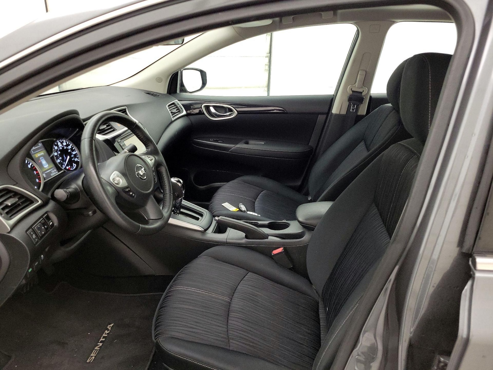 2018 Nissan Sentra SV - Photo 12