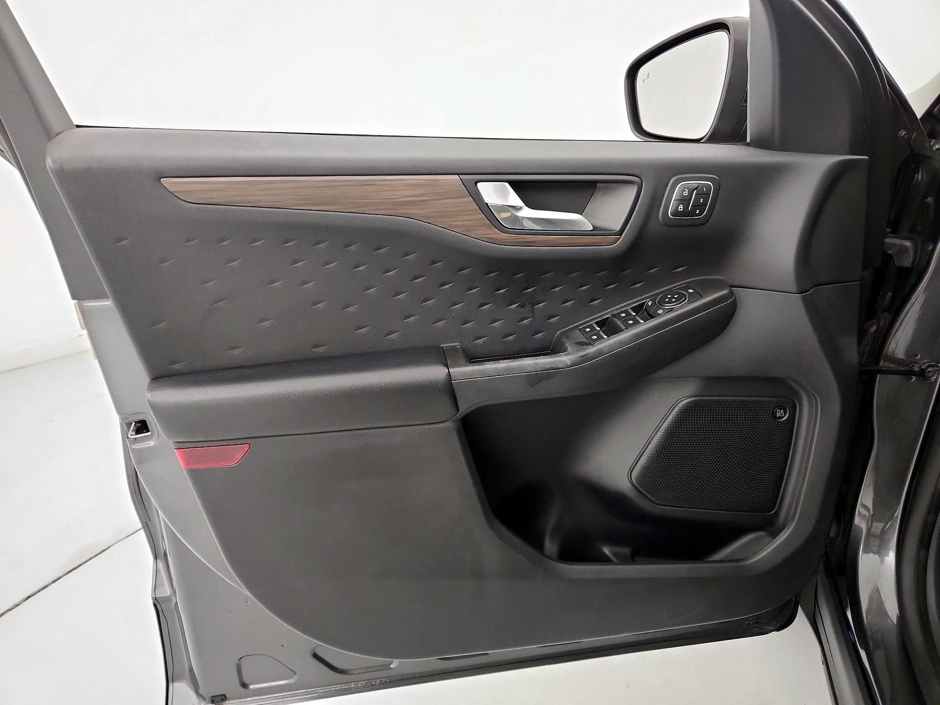 Thumbnail: 2020 Ford Escape - 12