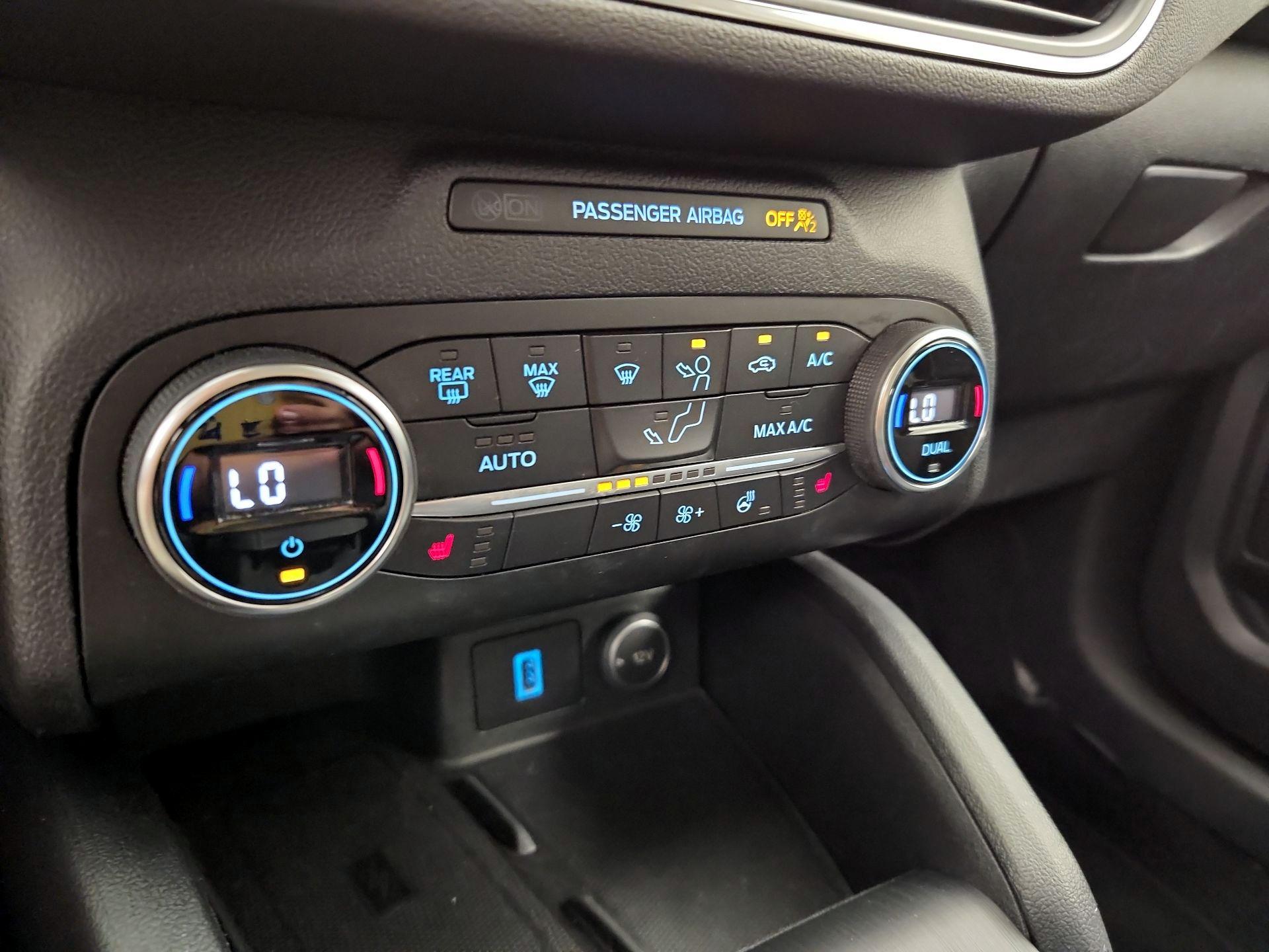 Thumbnail: 2020 Ford Escape - 17