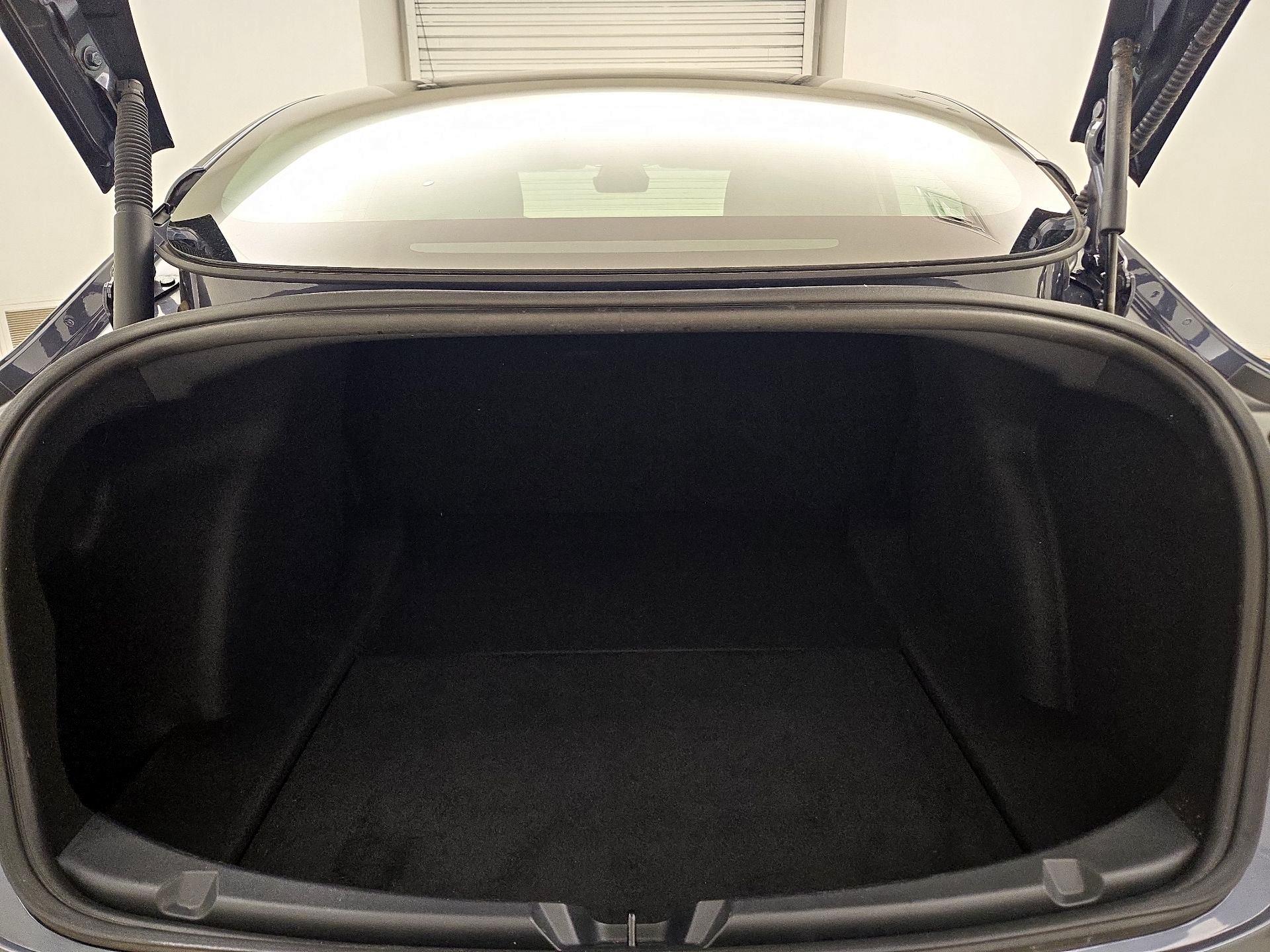 Thumbnail: 2021 Tesla Model 3 - 17