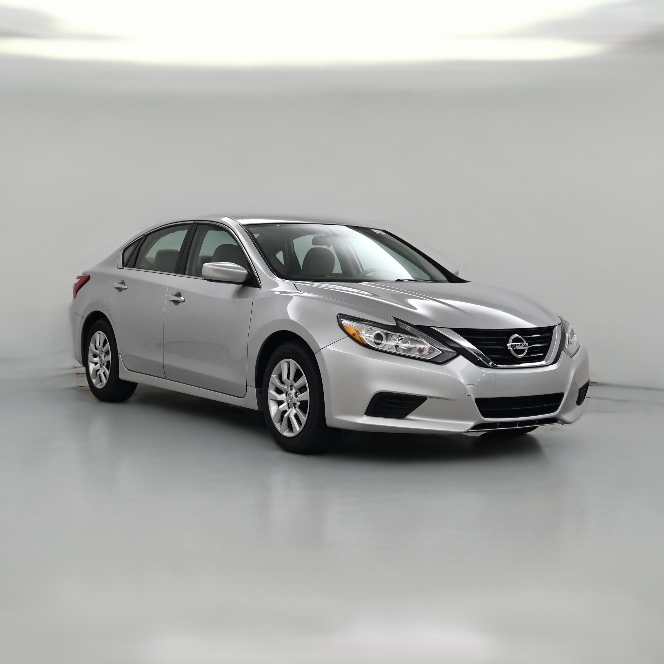 Thumbnail: 2016 Nissan Altima - 1