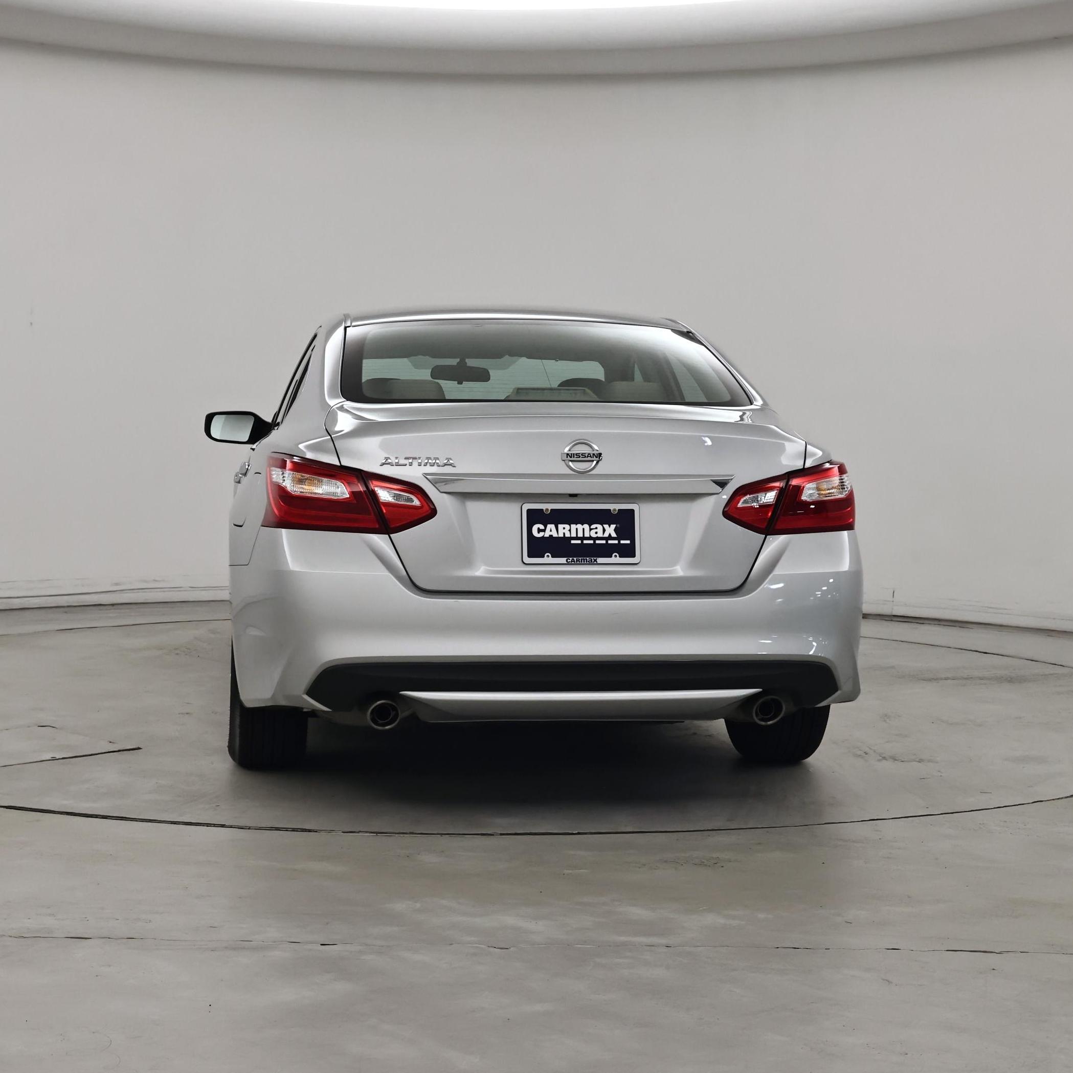 Thumbnail: 2016 Nissan Altima - 6