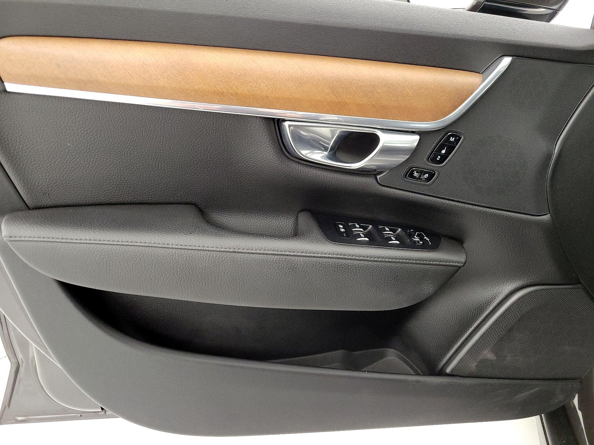 Thumbnail: 2021 Volvo S90 - 12