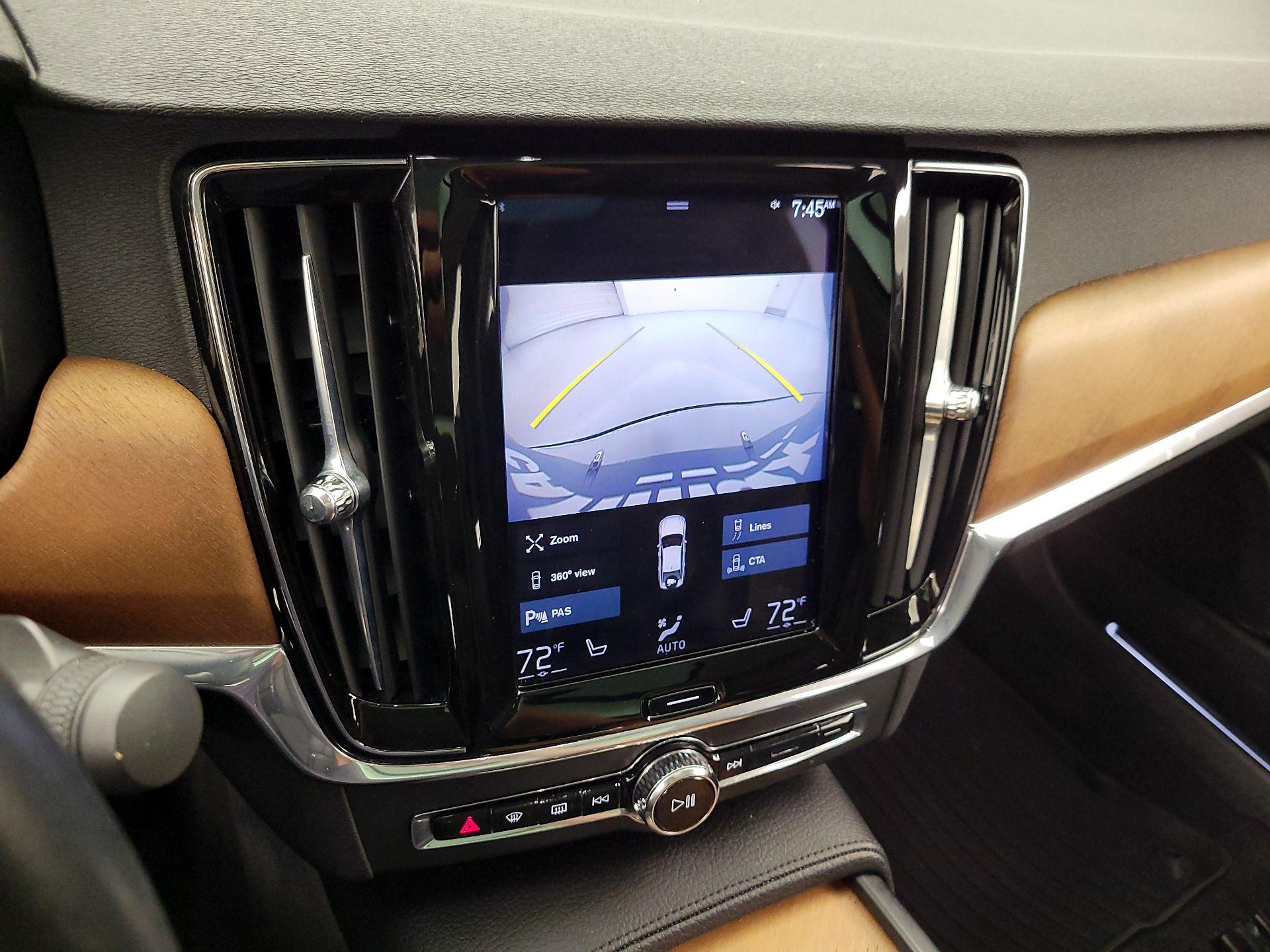 Thumbnail: 2021 Volvo S90 - 15
