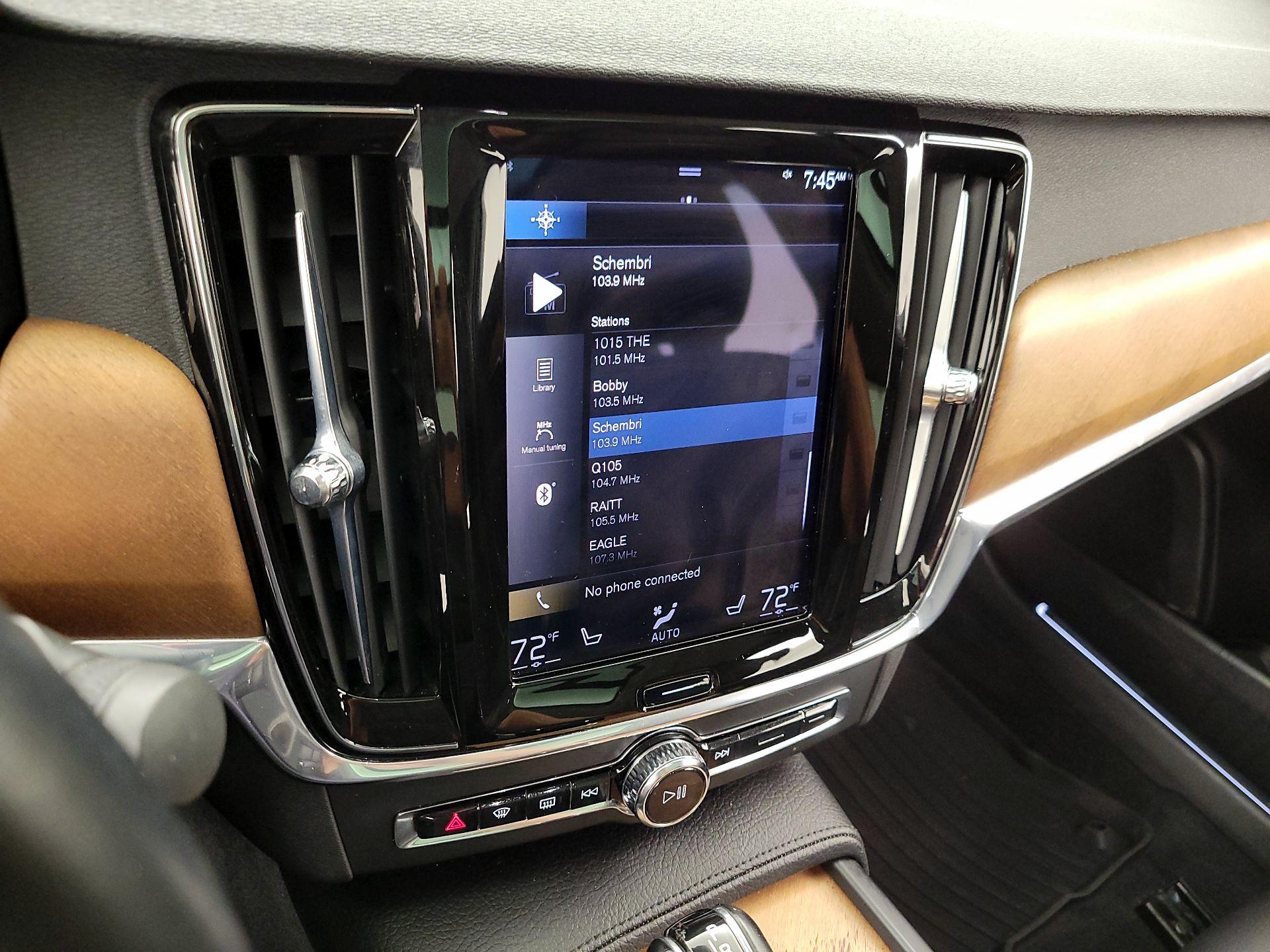 Thumbnail: 2021 Volvo S90 - 16