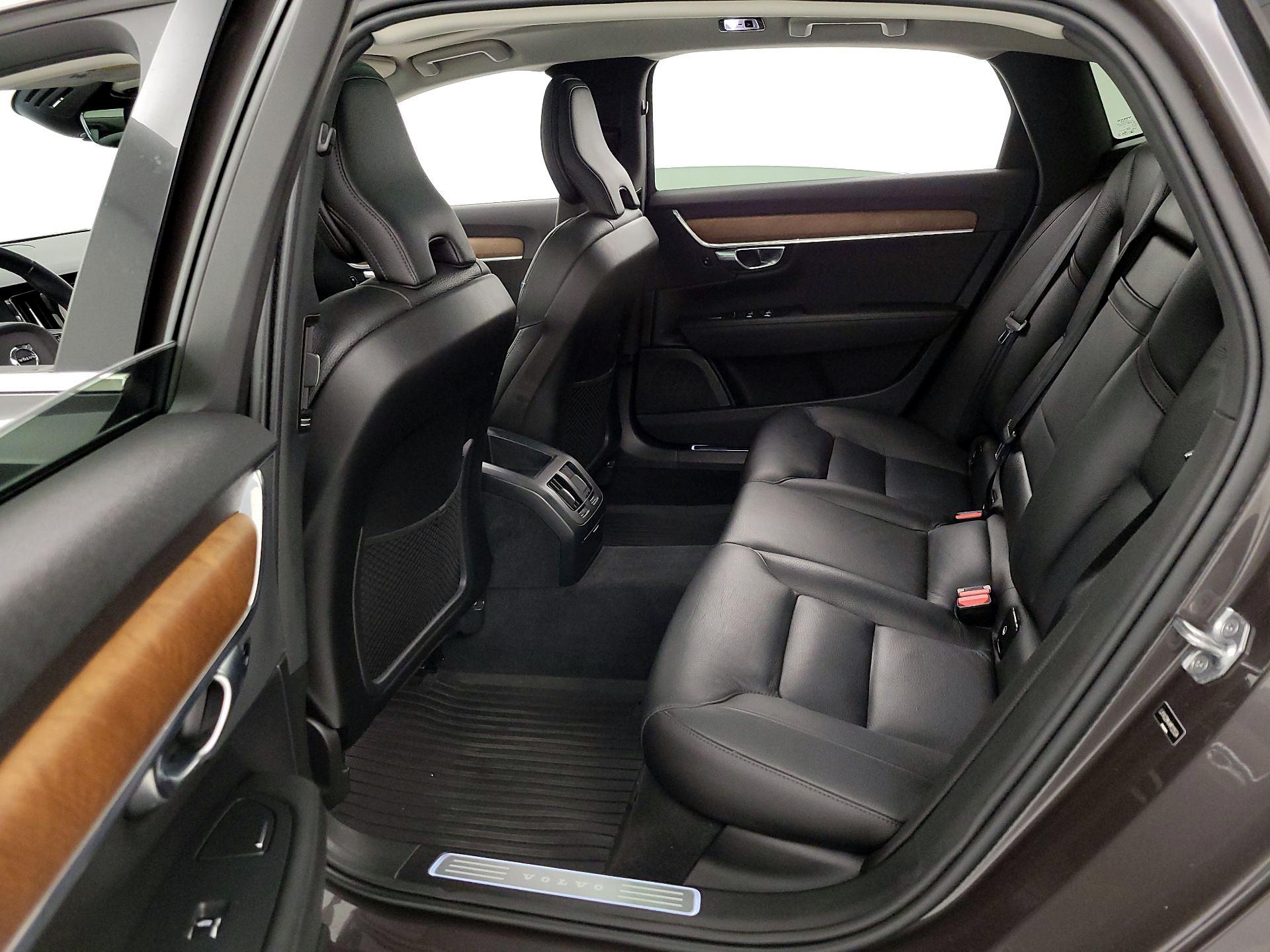 Thumbnail: 2021 Volvo S90 - 20