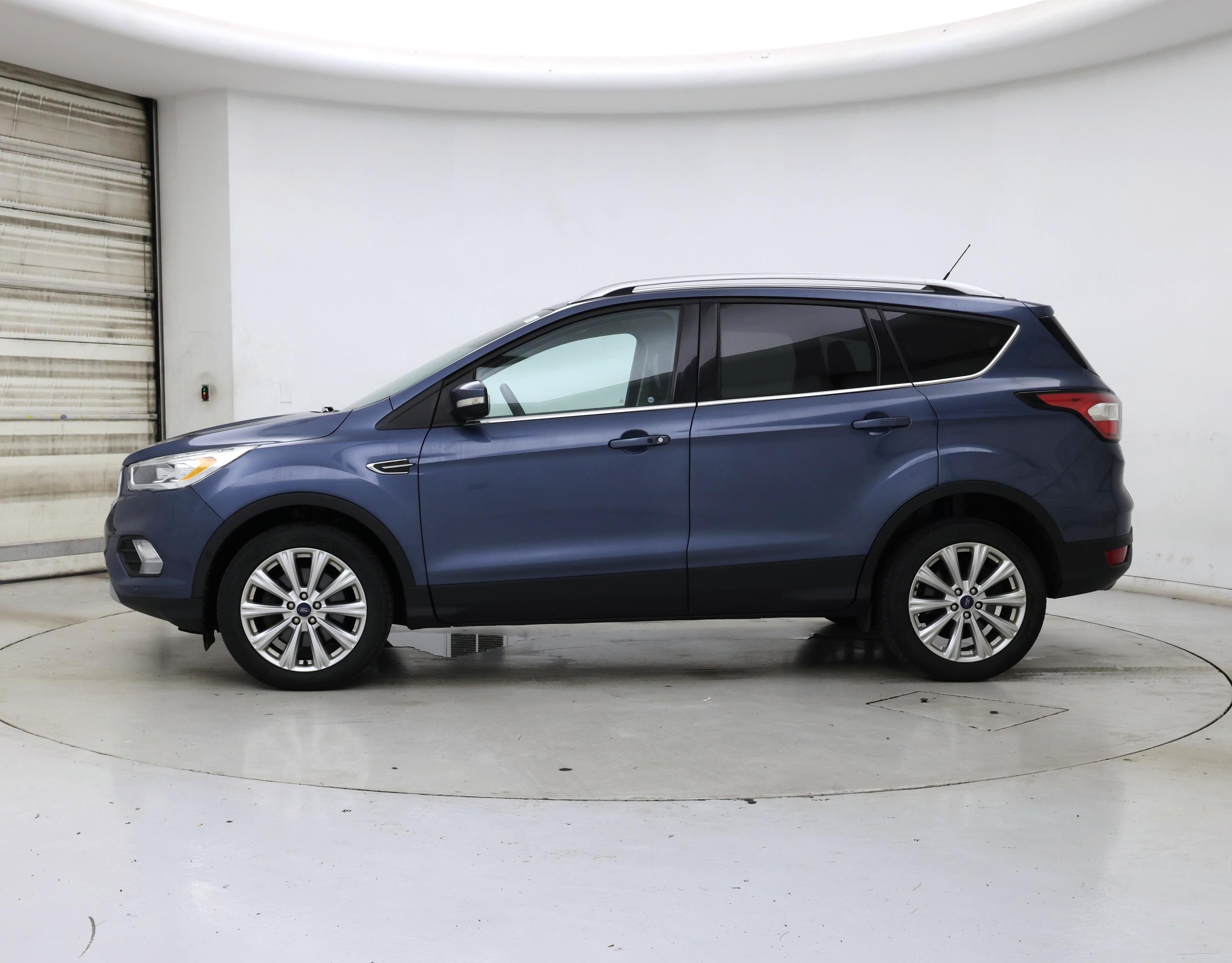 Thumbnail: 2018 Ford Escape - 3