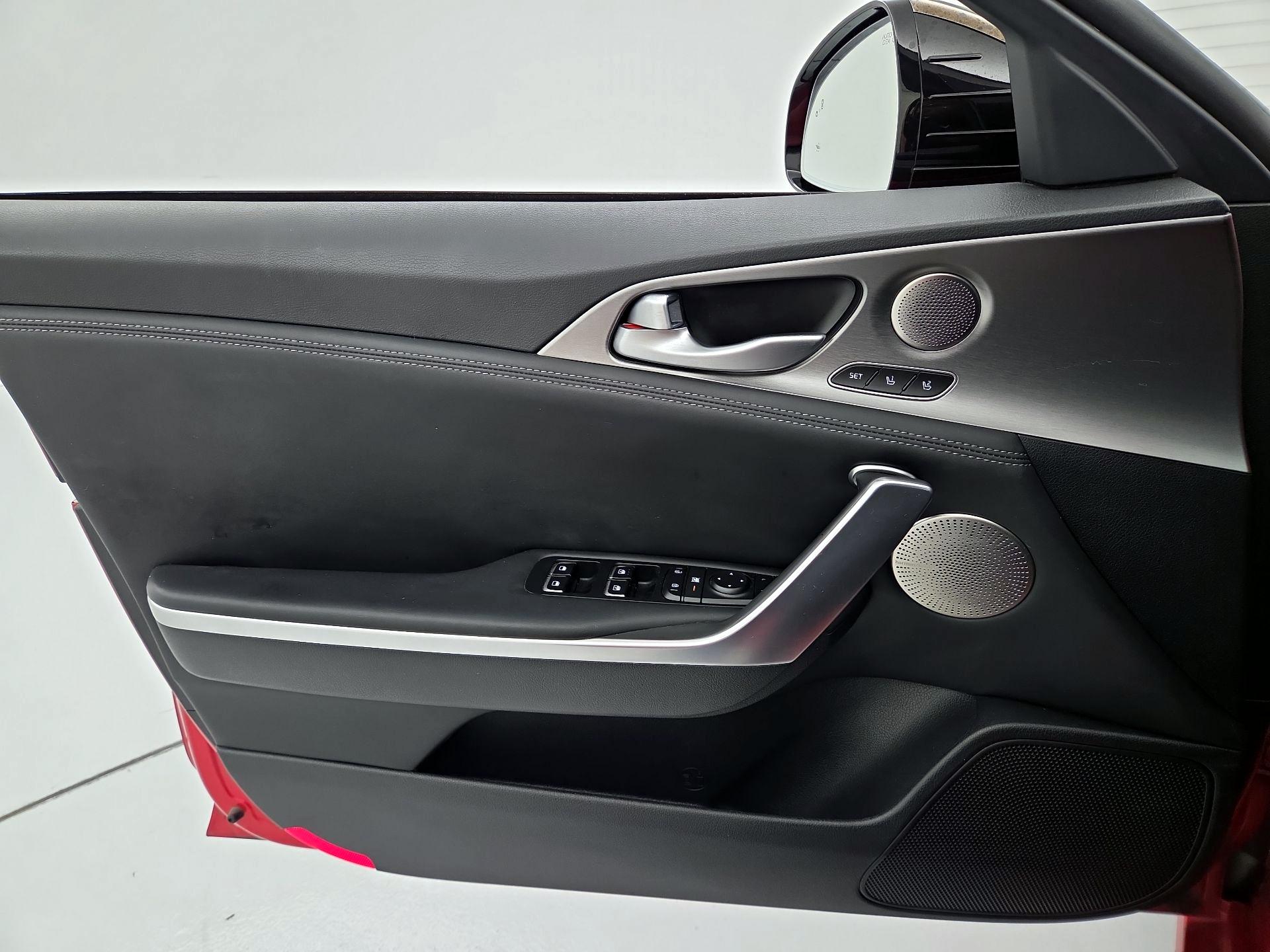 Thumbnail: 2021 Kia Stinger - 12