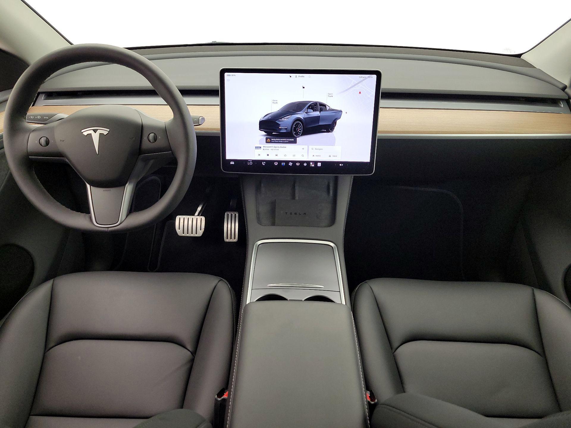 Thumbnail: 2025 Tesla Model Y - 9