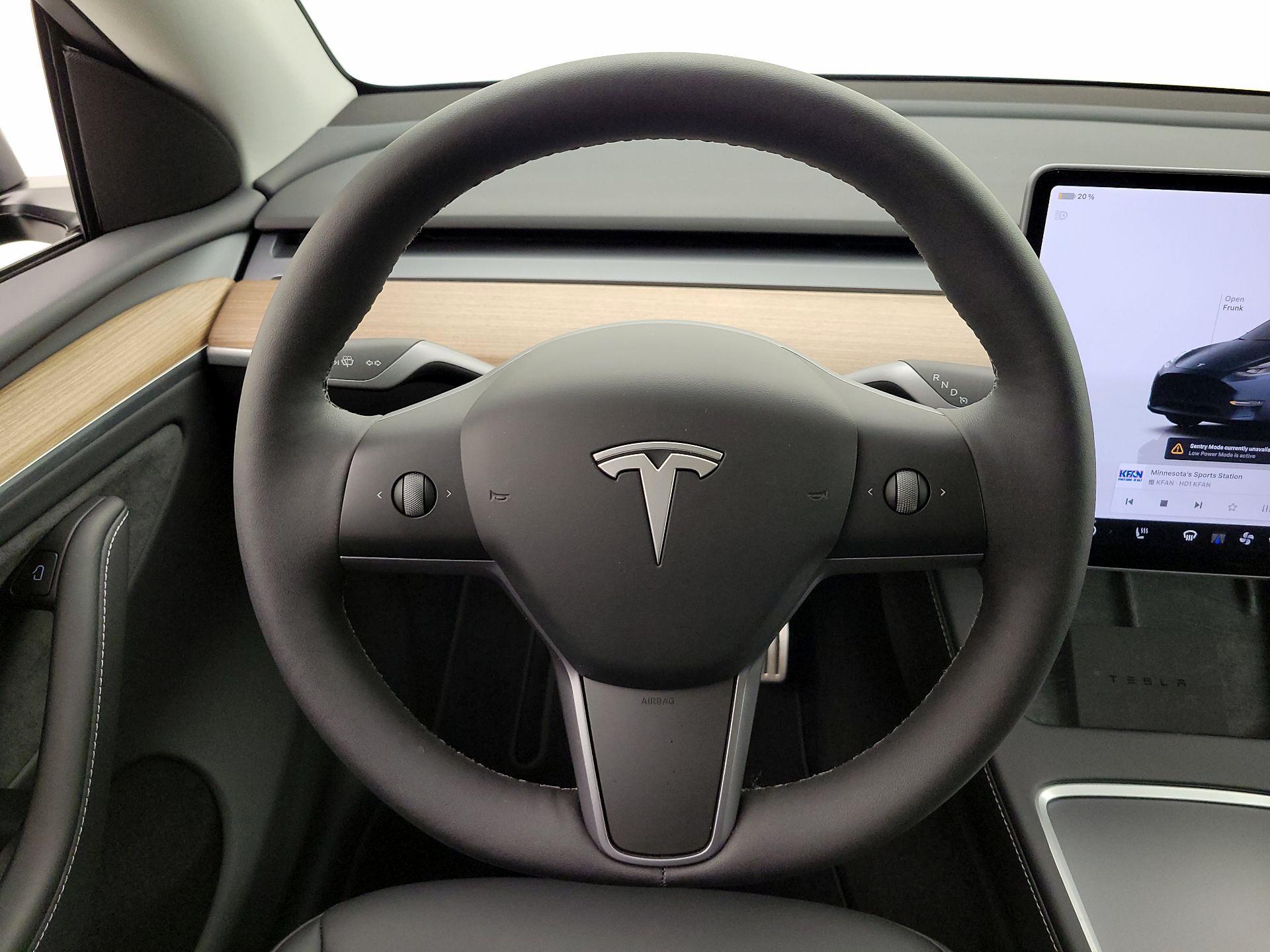 Thumbnail: 2025 Tesla Model Y - 10