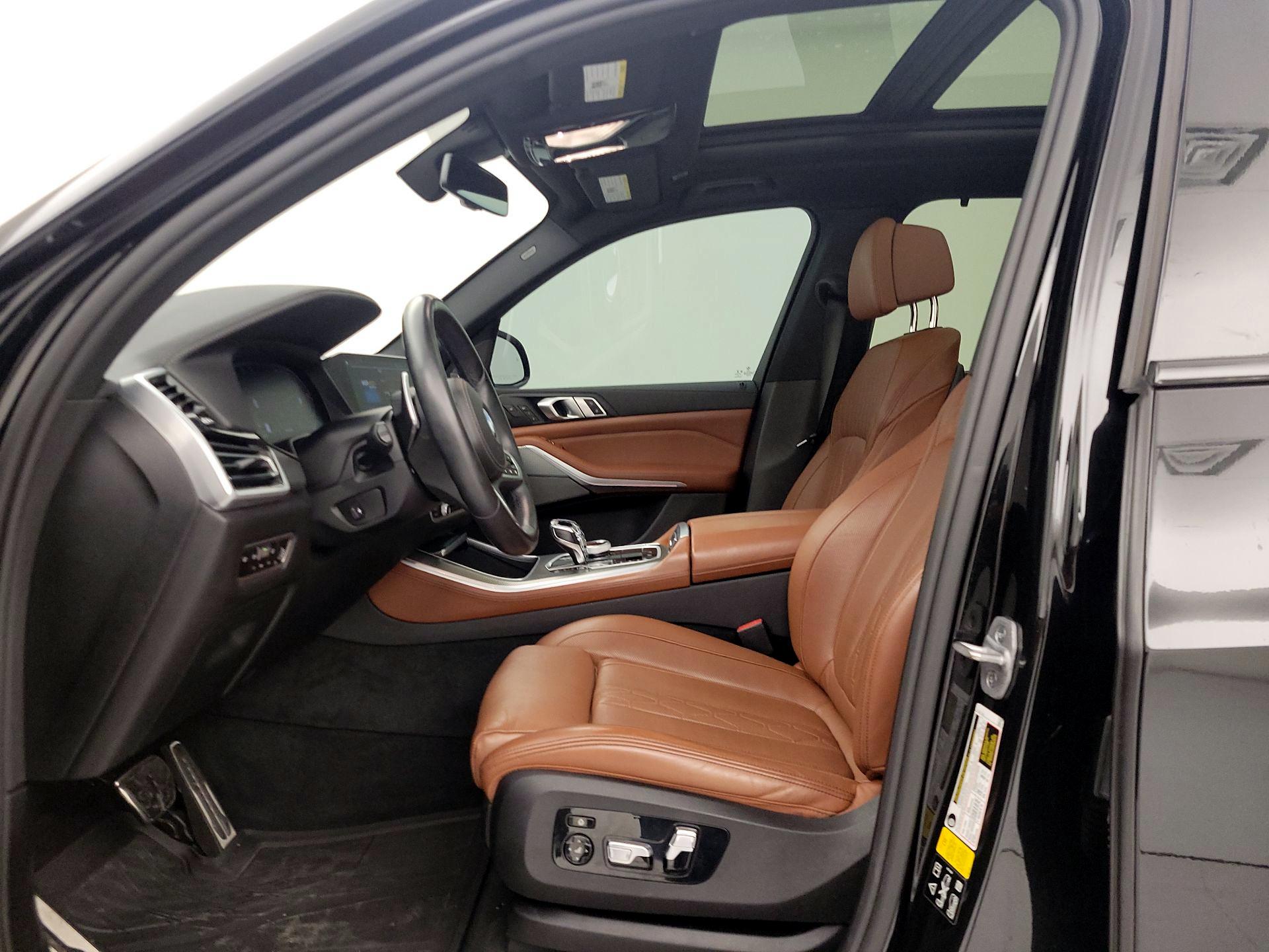Thumbnail: 2021 BMW X5 - 11