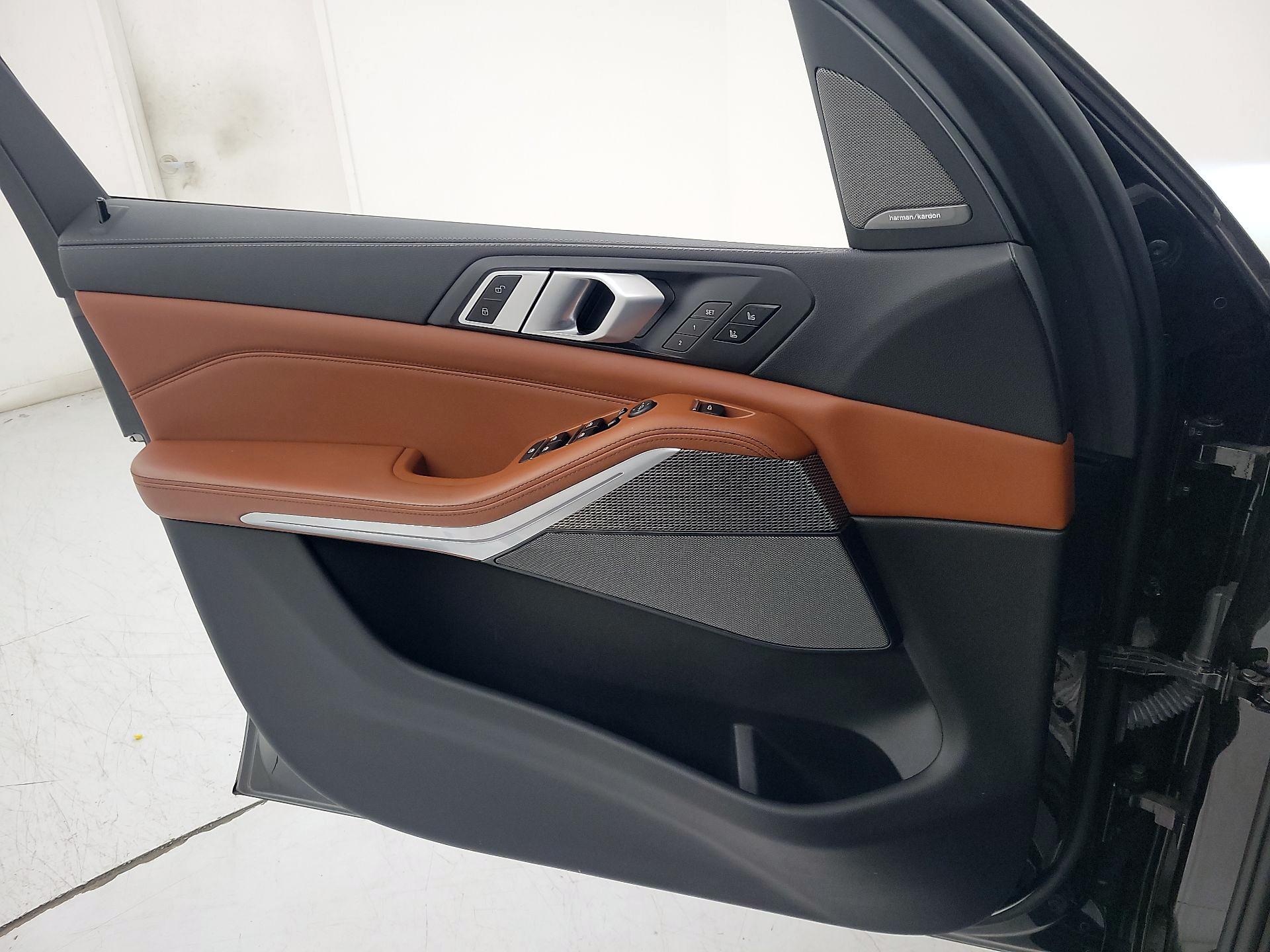 Thumbnail: 2021 BMW X5 - 12