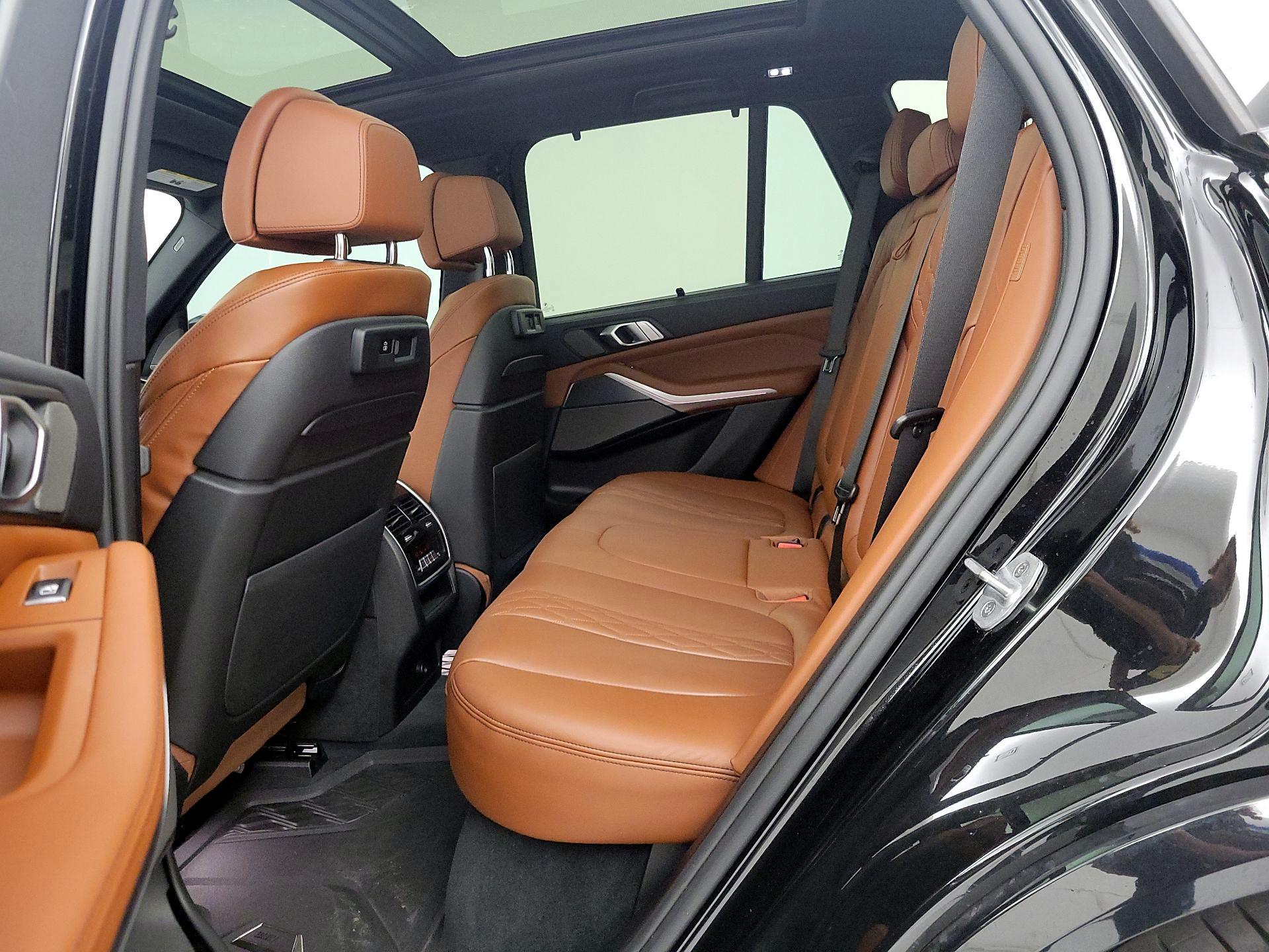 Thumbnail: 2021 BMW X5 - 20