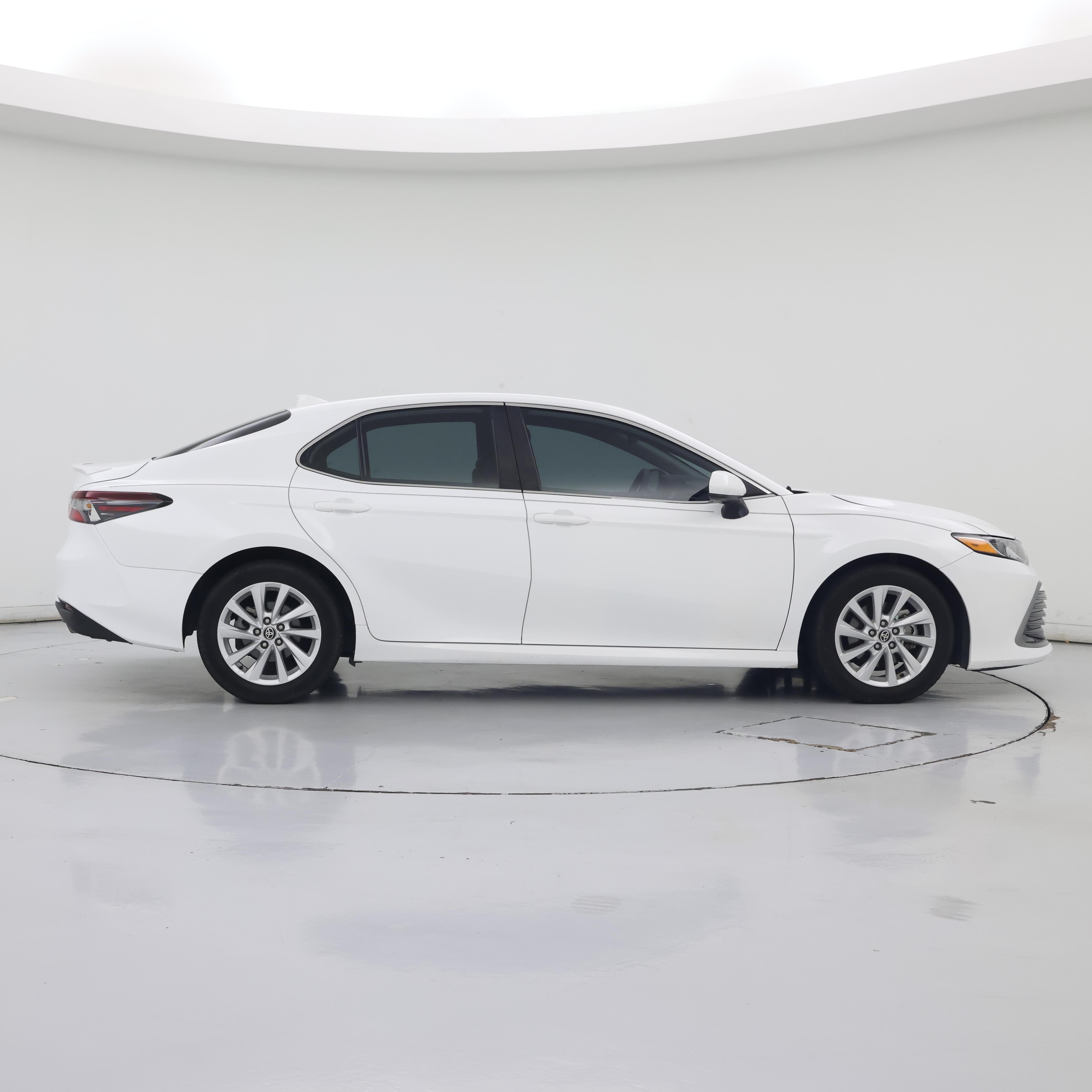 Thumbnail: 2022 Toyota Camry - 7