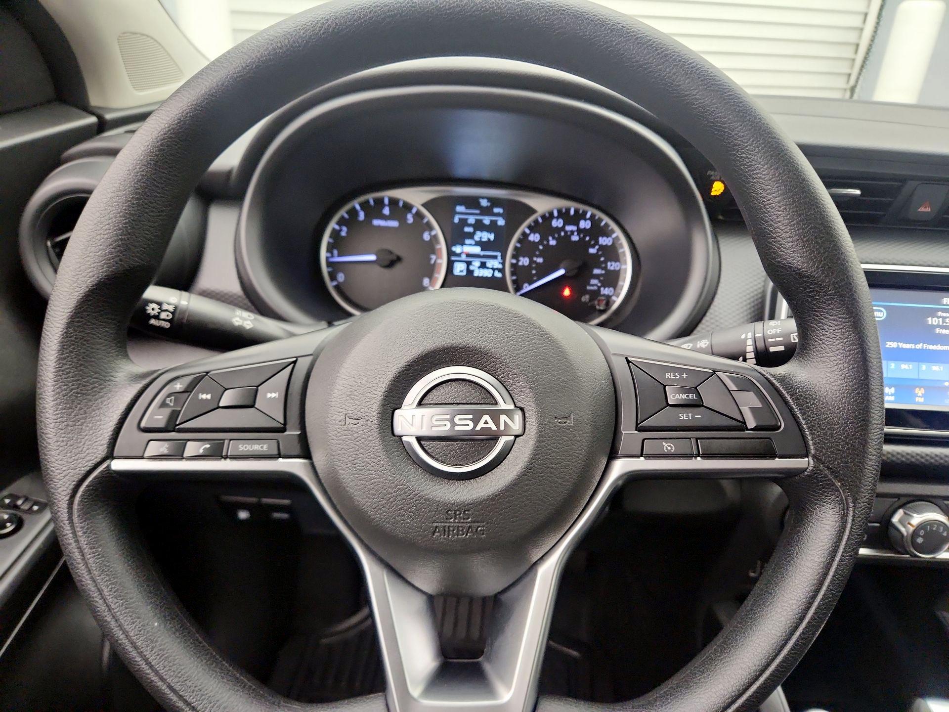 Thumbnail: 2022 Nissan Kicks - 10