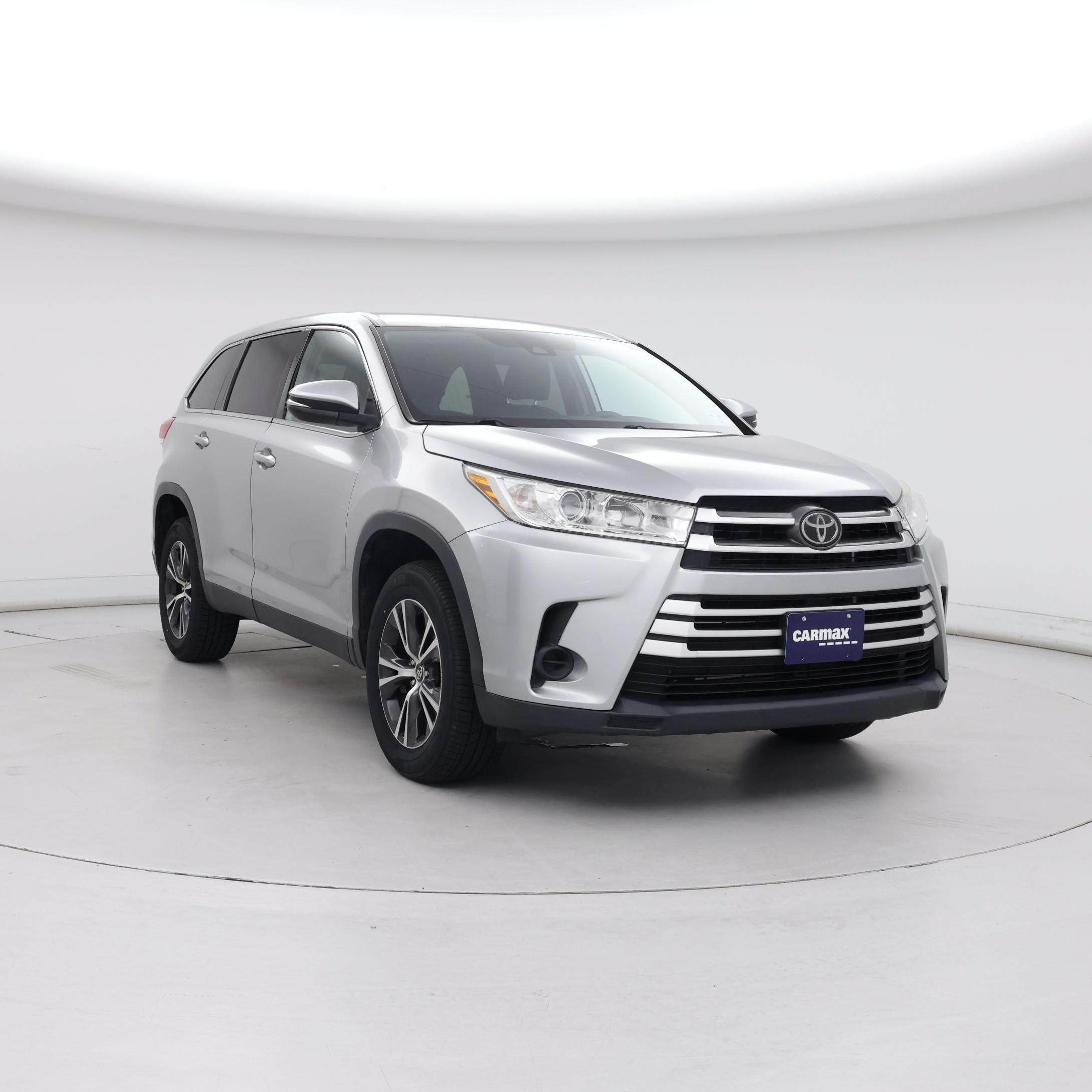Silver 2019 Toyota Highlander SUV / Crossover Front-Wheel Drive Automatic