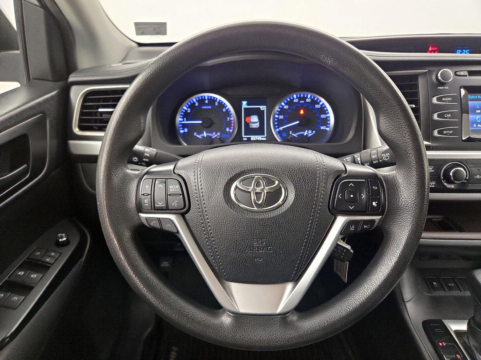 Thumbnail: 2019 Toyota Highlander - 10