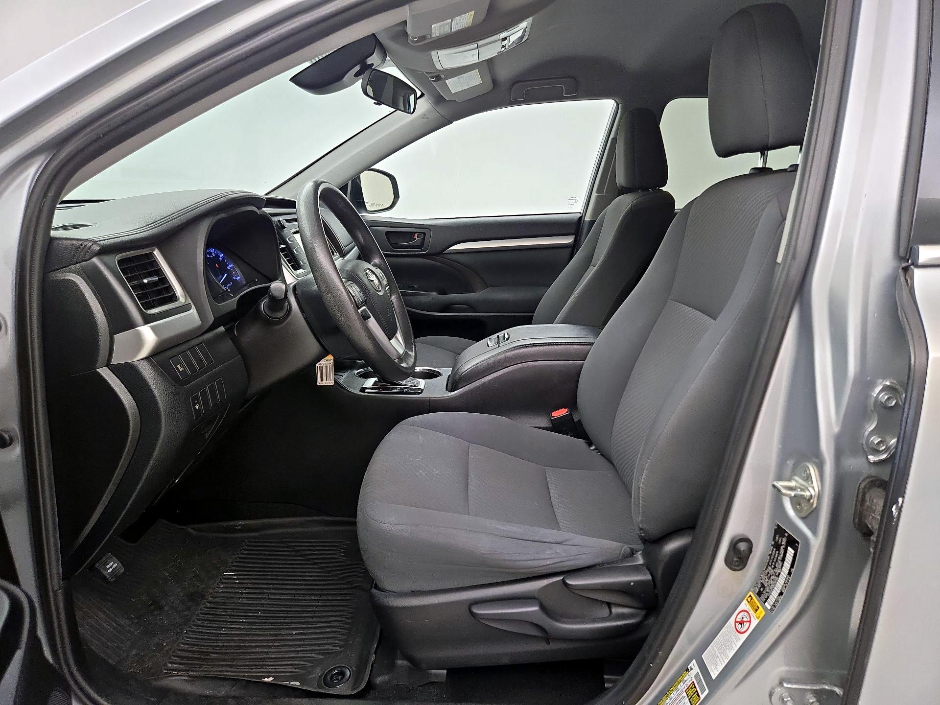 Thumbnail: 2019 Toyota Highlander - 11
