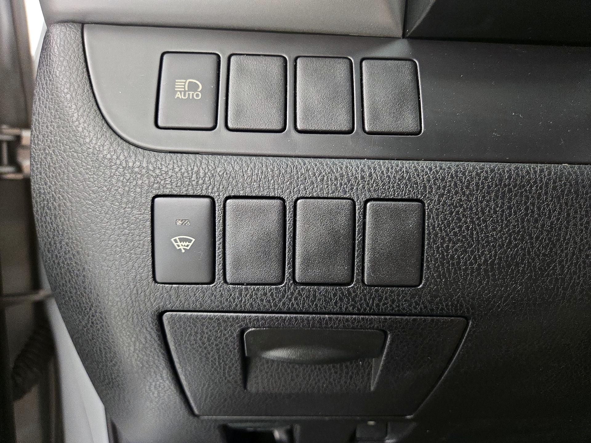 Thumbnail: 2019 Toyota Highlander - 13
