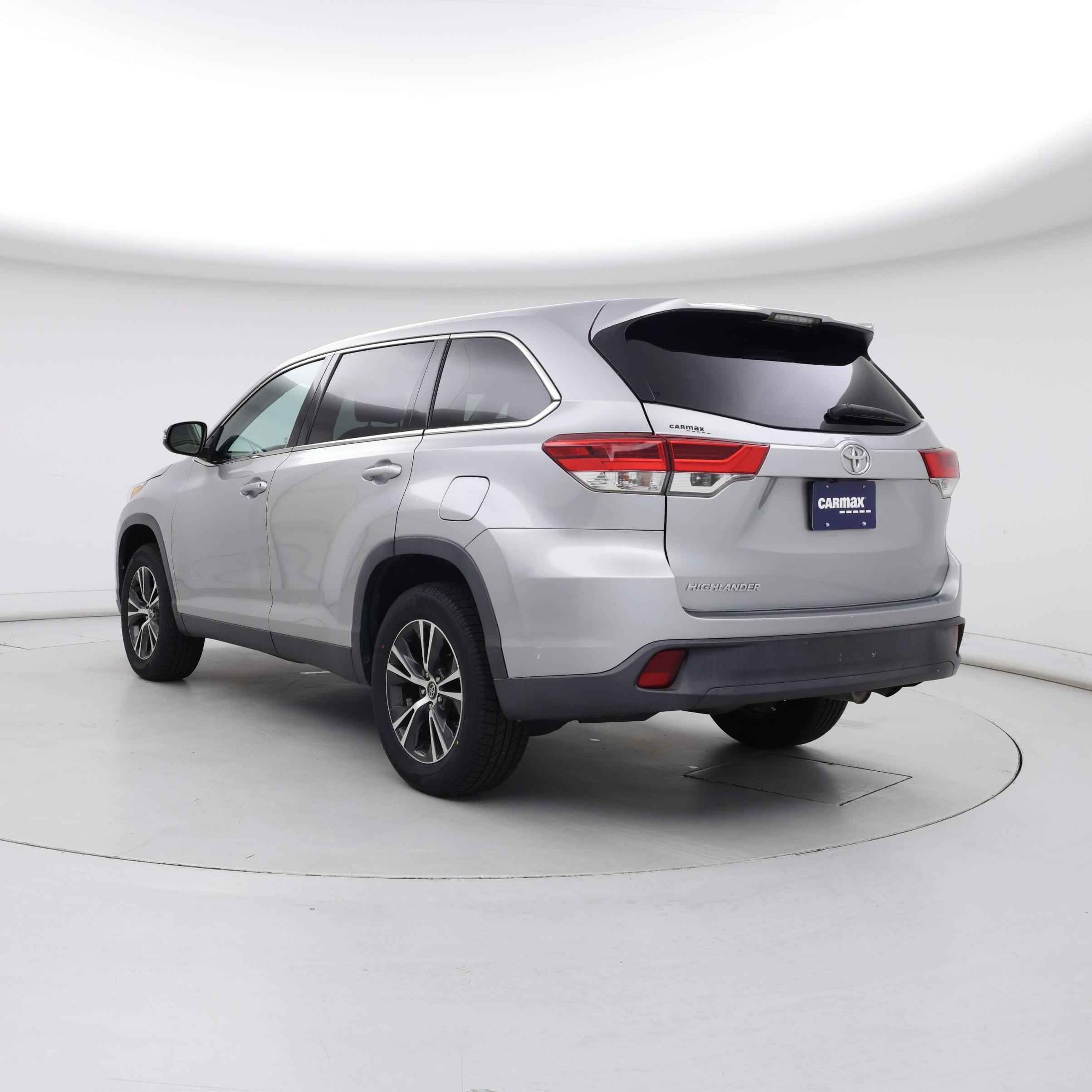 Thumbnail: 2019 Toyota Highlander - 2