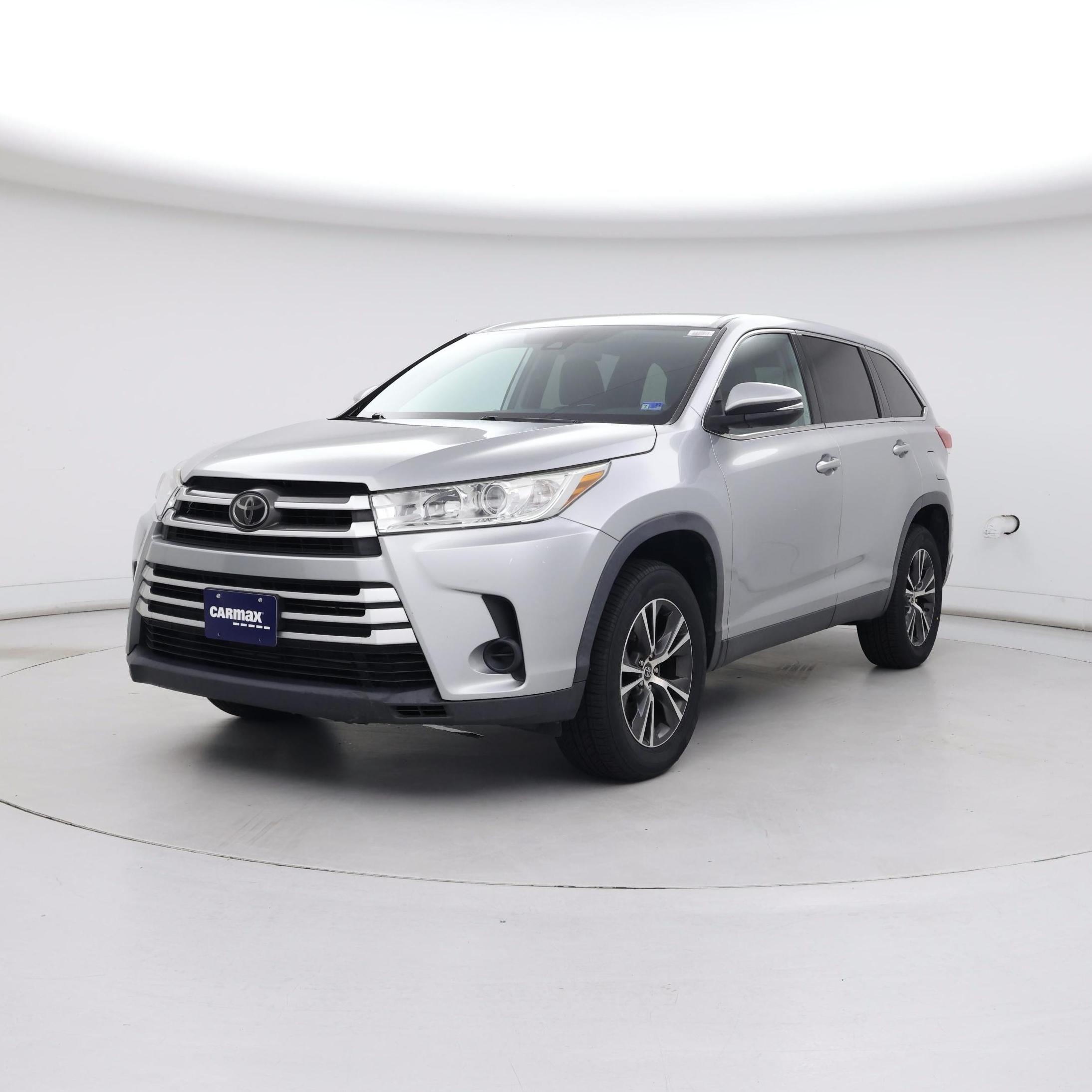 Thumbnail: 2019 Toyota Highlander - 4