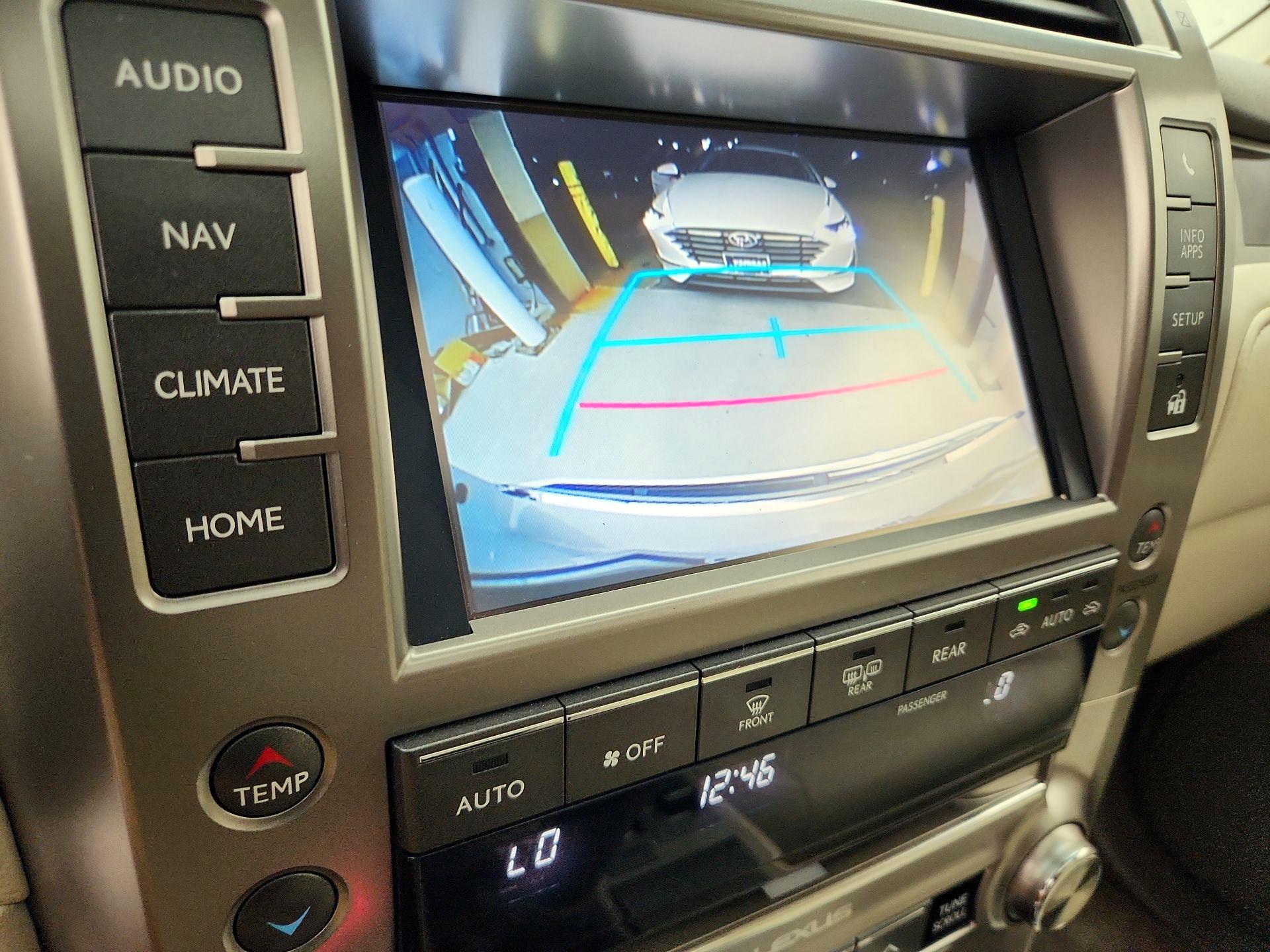 Thumbnail: 2016 Lexus GX - 15