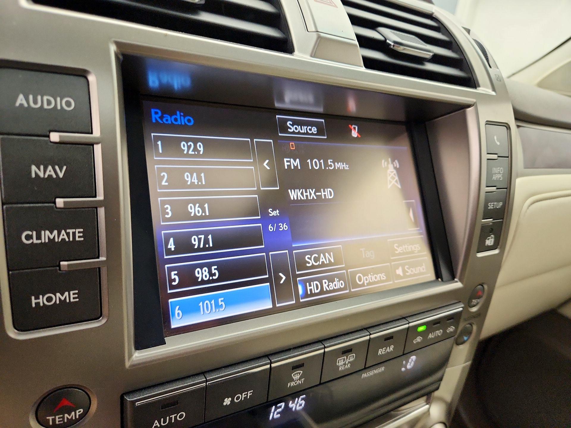 Thumbnail: 2016 Lexus GX - 16